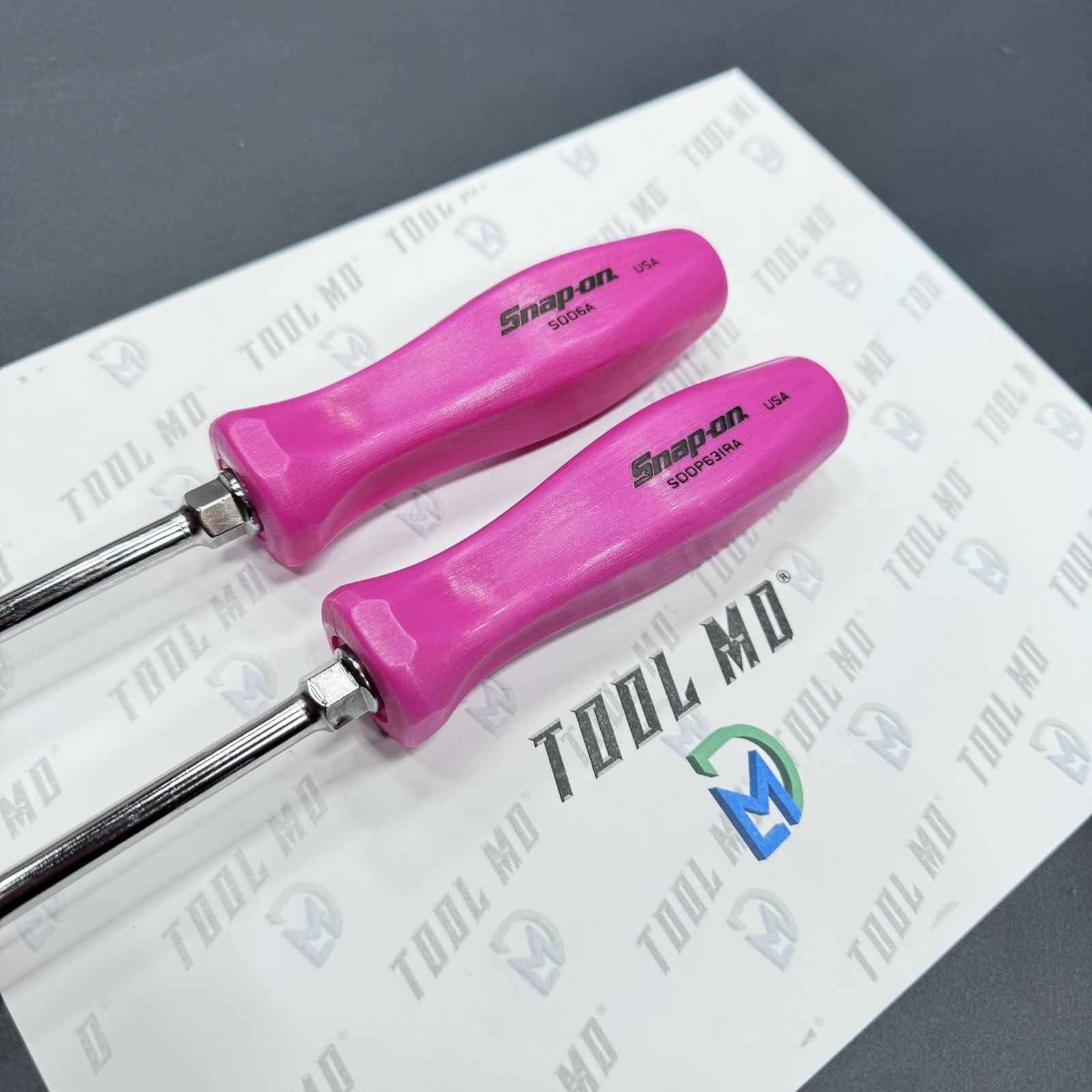 Snap-on Tools RARE 2pc ELECTRIC PINK Hard Handle Screwdriver Set SDDP63IRA SDD6A