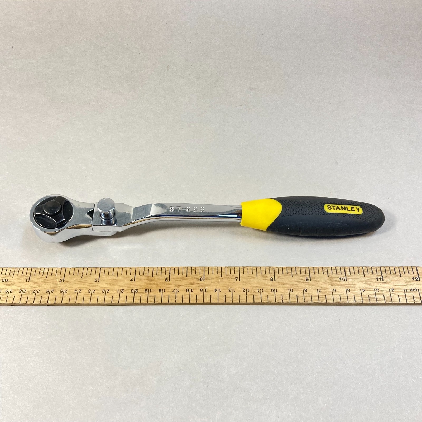 Stanley Socket Ratchet Wrench Rotating Head 3/8″ Soft Grip Handle #87-998
