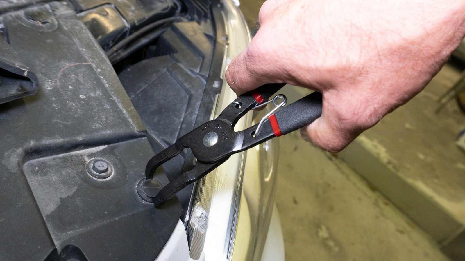 Lisle 42060 Push Pin Pliers with 30 Offset with Spring Action