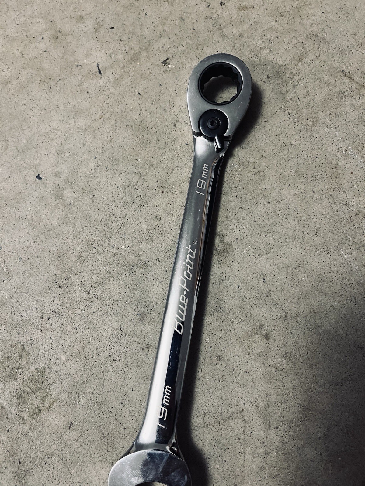 Blue Point (Snap On) 19mm Ratcheting Wrench 12 Point