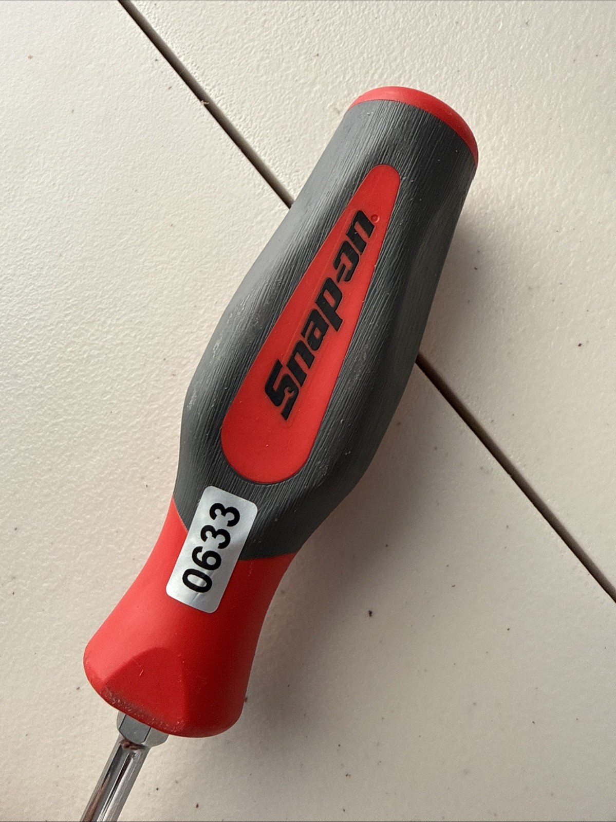 Snap-on Tools SHD4 1/4″ Flat Tip Hard Grip Standard Screwdriver Red & Gray