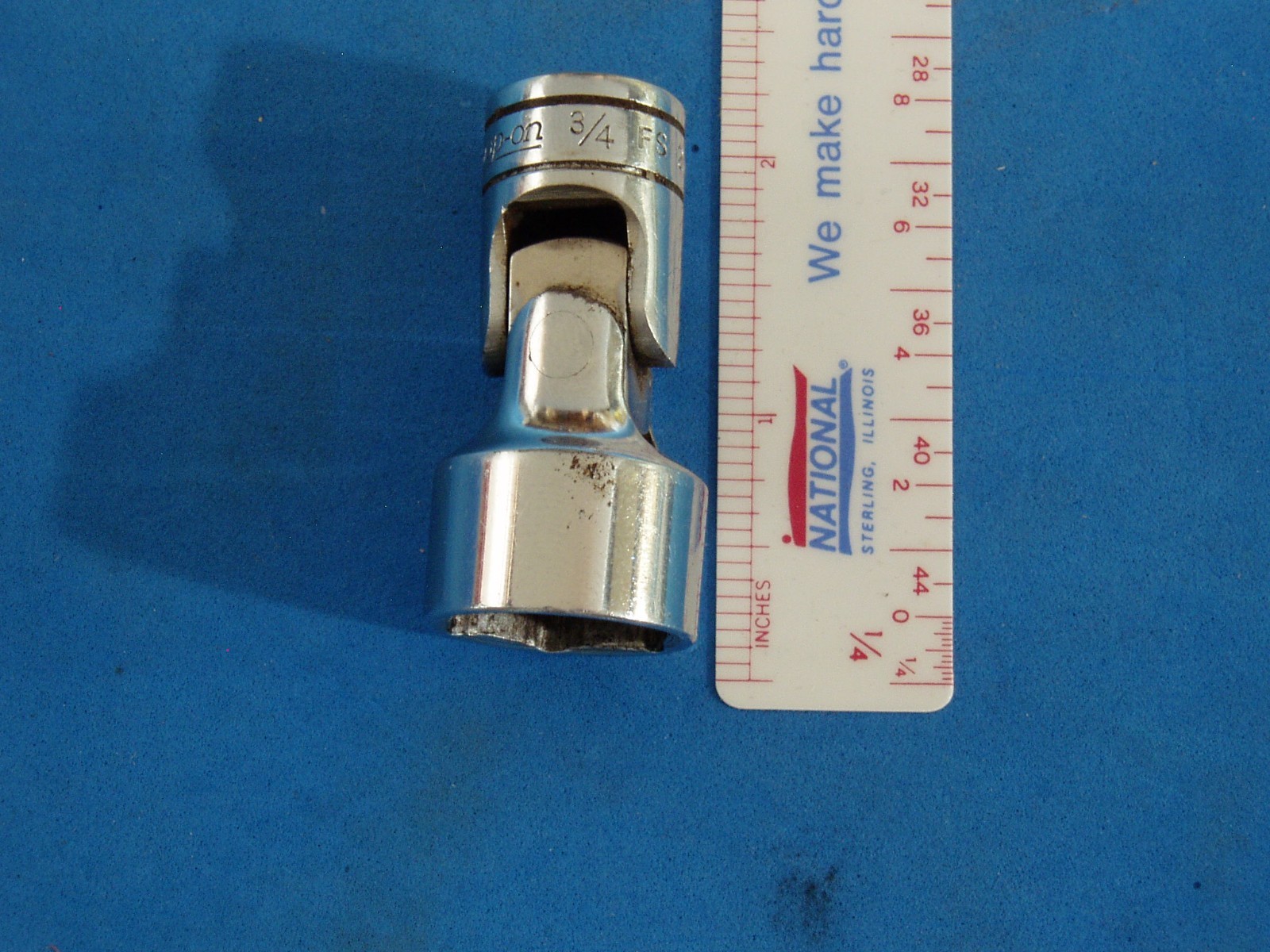 SNAP-ON FS24 3/4″ SAE 6 POINT 3/8” DRIVE SHALLOW SWIVEL SOCKET MADE IN USA