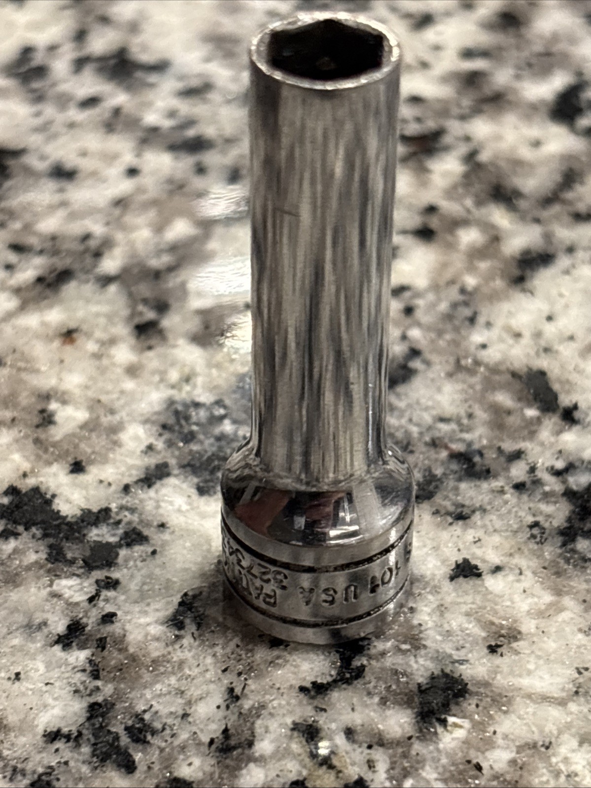 Snap-on Tools 3/8″ Drive SAE 5/16″ Deep 6 Point Chrome Socket SFS101 USA