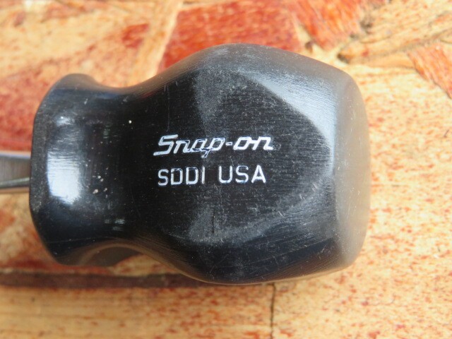 Vintage Logo Snap-on Flathead Screwdriver SDD1