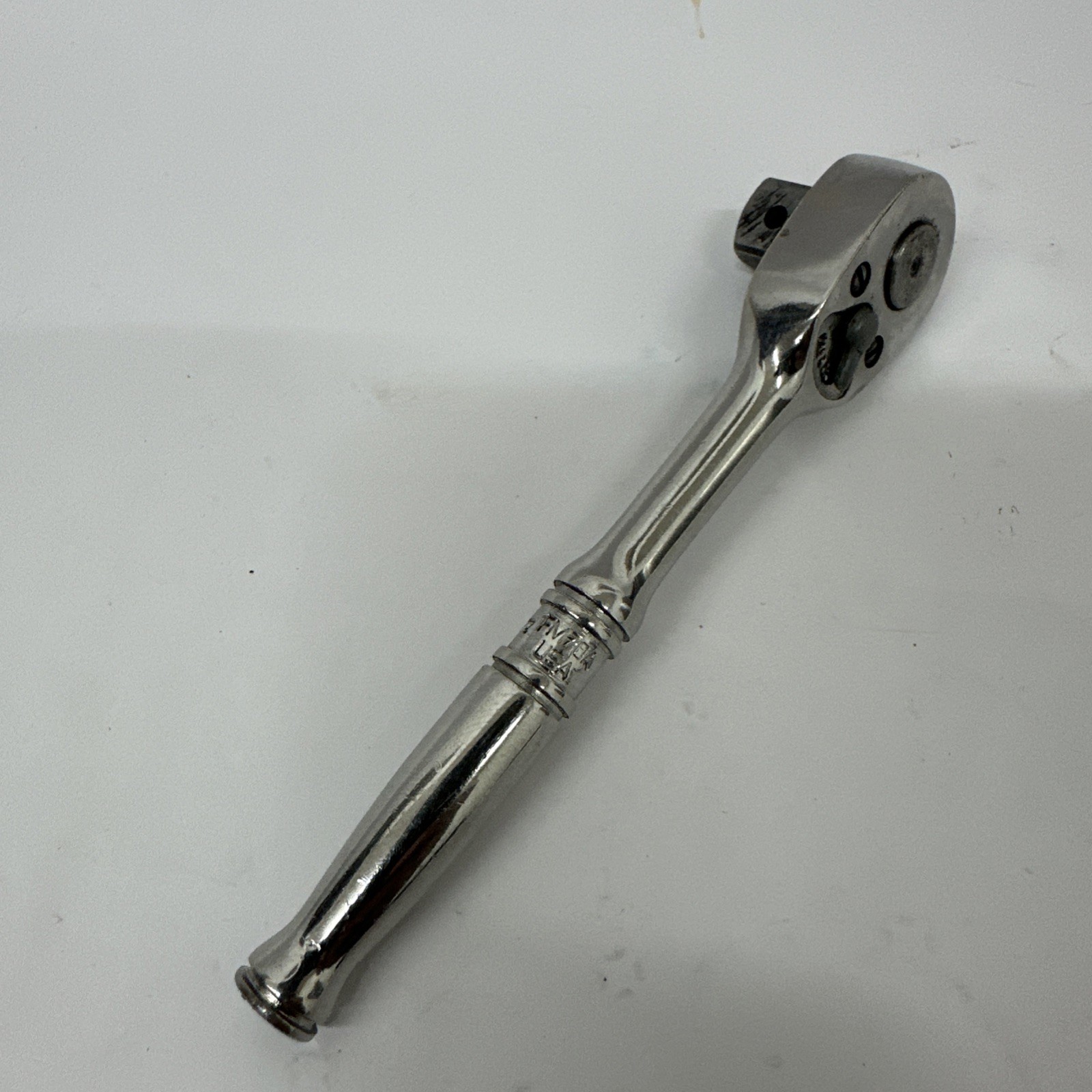 SNAP-ON TOOLS 3/8 DRIVE COMPACT HEAD RATCHET 4-3/8 INCHES LONG FM70A