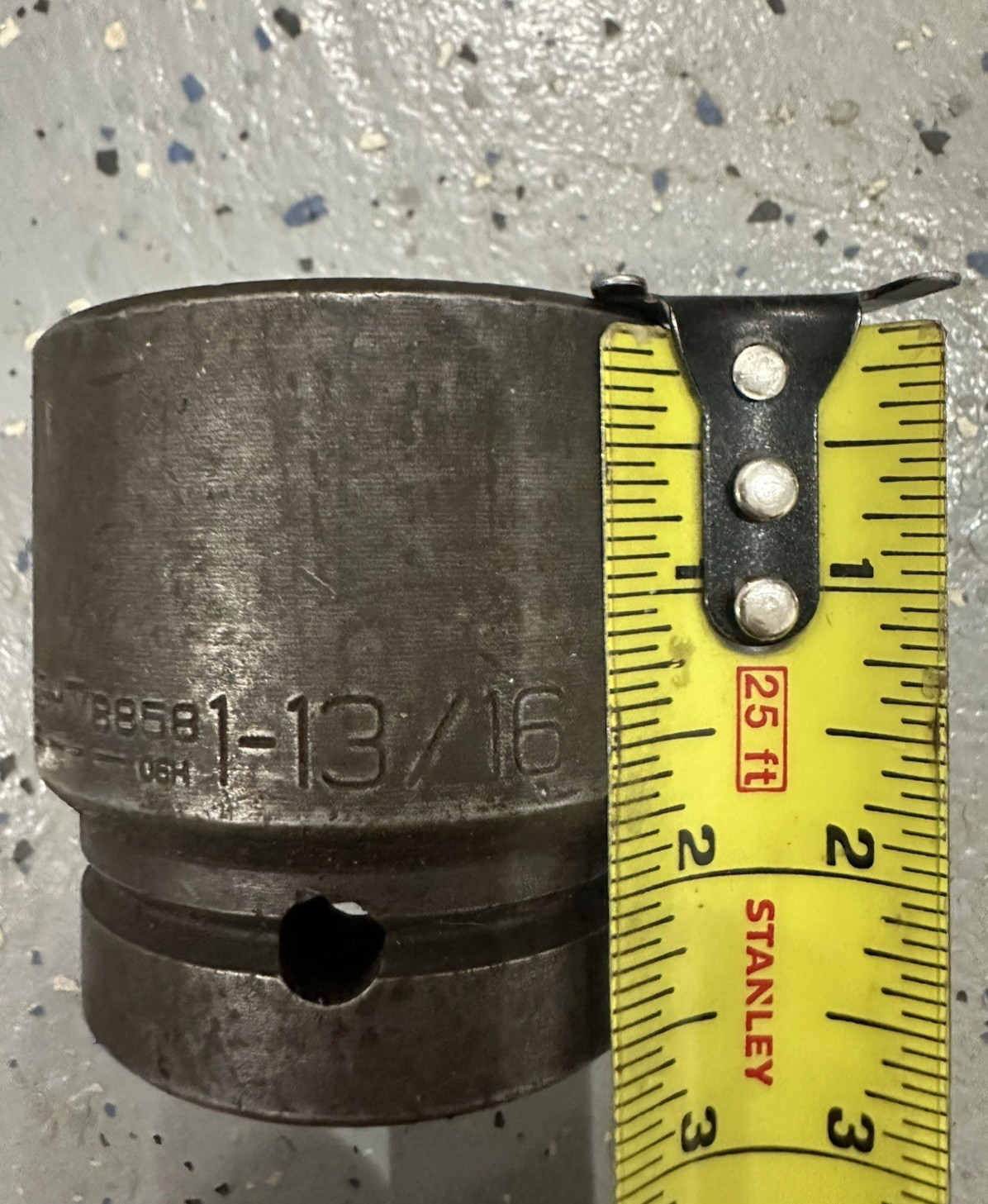 LOT of 7 Sockets Metric SAE – 1-13/16″, 1-1/2”, 1-3/8”, 7/8″, 34mm, 33mm, 24mm