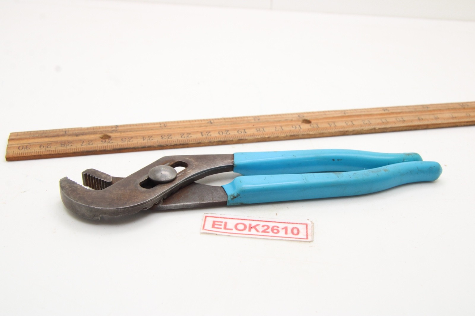 Channellock 426 Tongue & Groove 7″ Long Blue Rubber Grip Pliers USA
