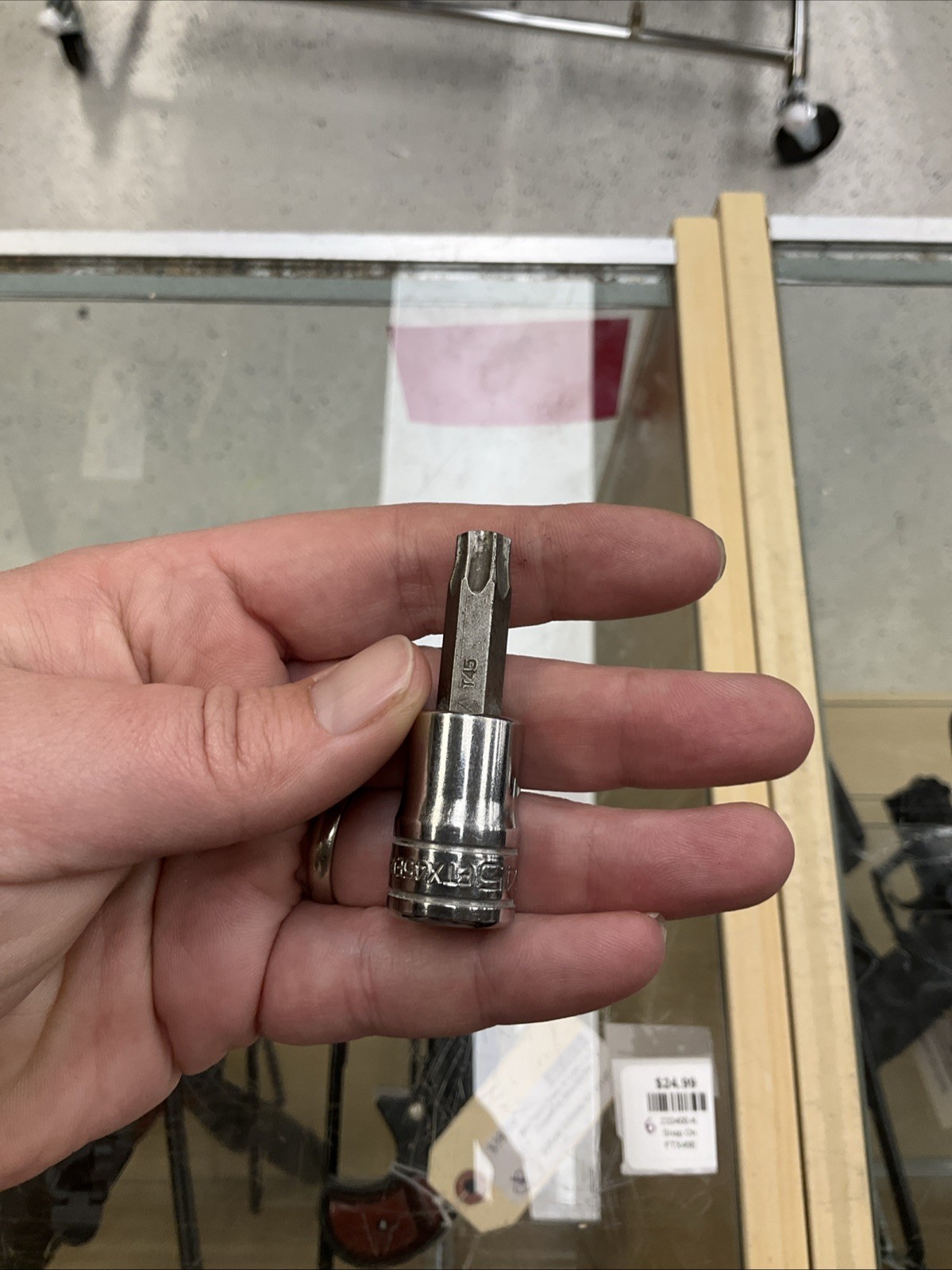 SNAP-ON FTX45E 3/8″ Drive T45 Torx Bit Driver Socket 233400