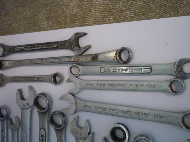 Lot of 23 wrenches, open and box end , Craftsman, SK, Master Mechanic & more.