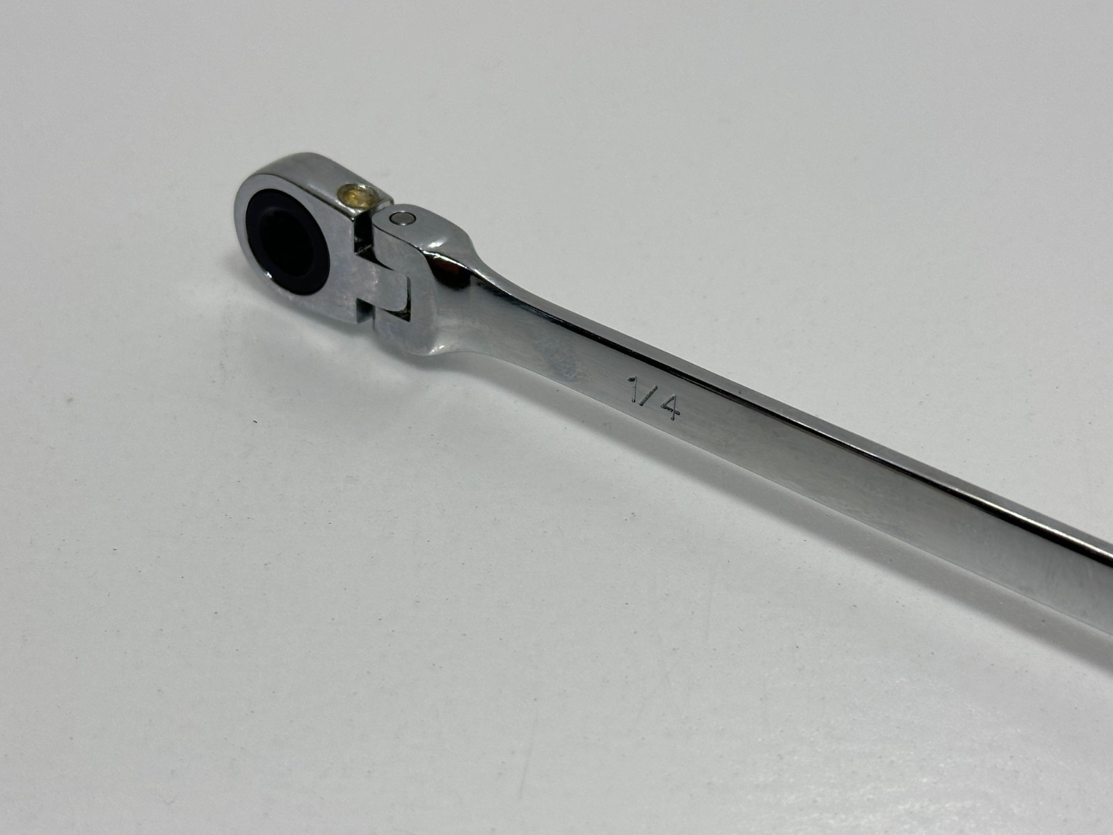 Matco Tools RFXBL0810 SAE 1/4″ x 5/16″ Extra Long Double Flex Ratcheting Wrench