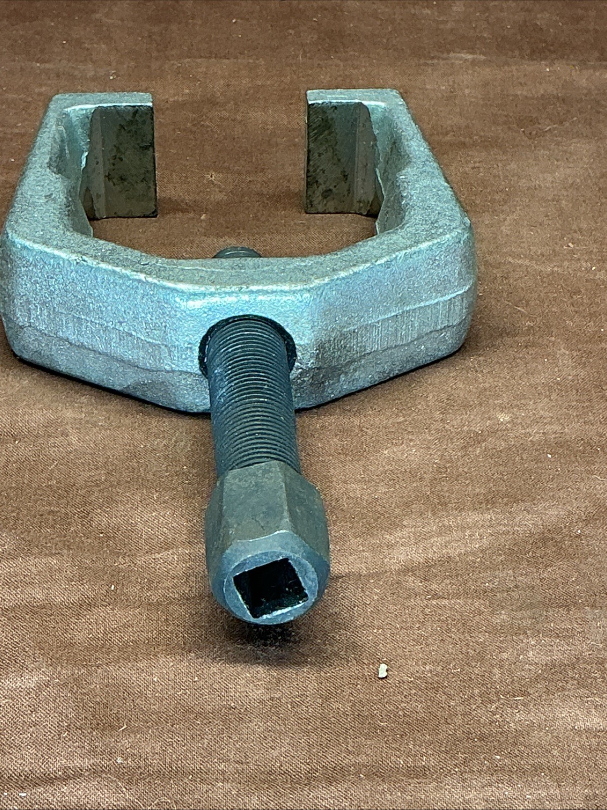 Pitman Arm or Tie Rod End Puller Separator Tool 1-11/32 inch (33mm)