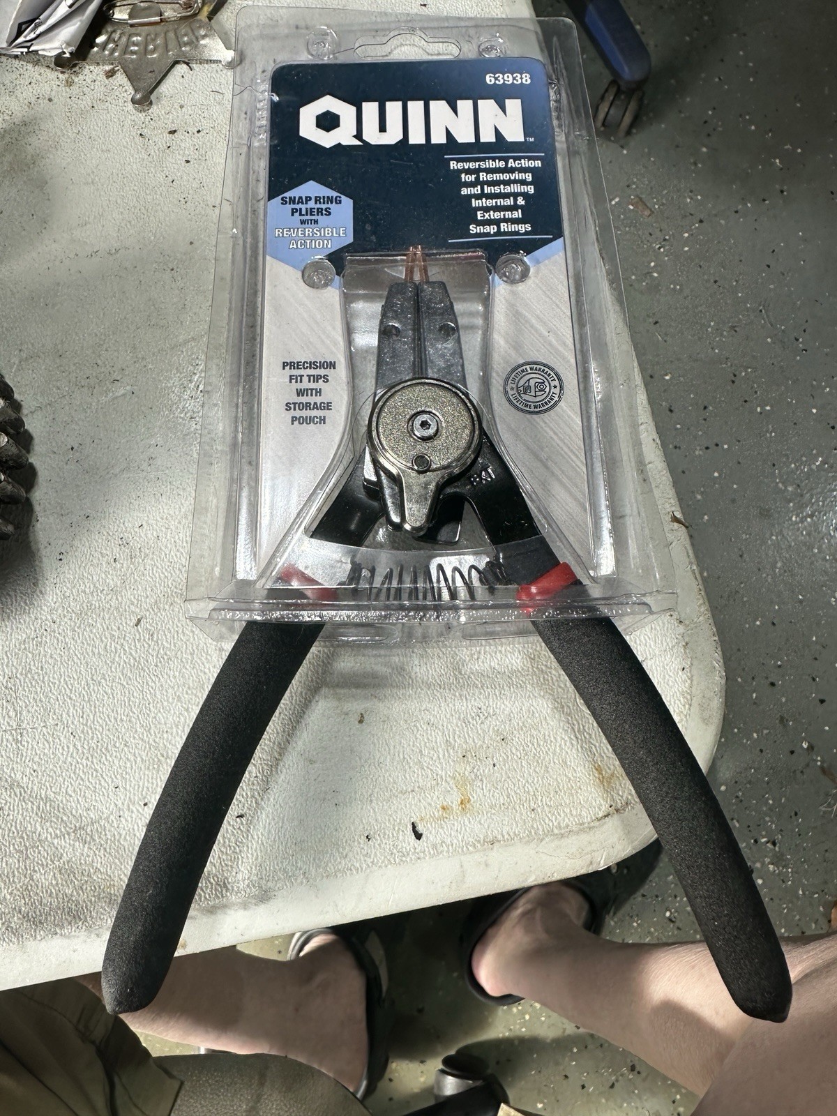 Snap Ring Pliers With Reversible Action! Item #63938