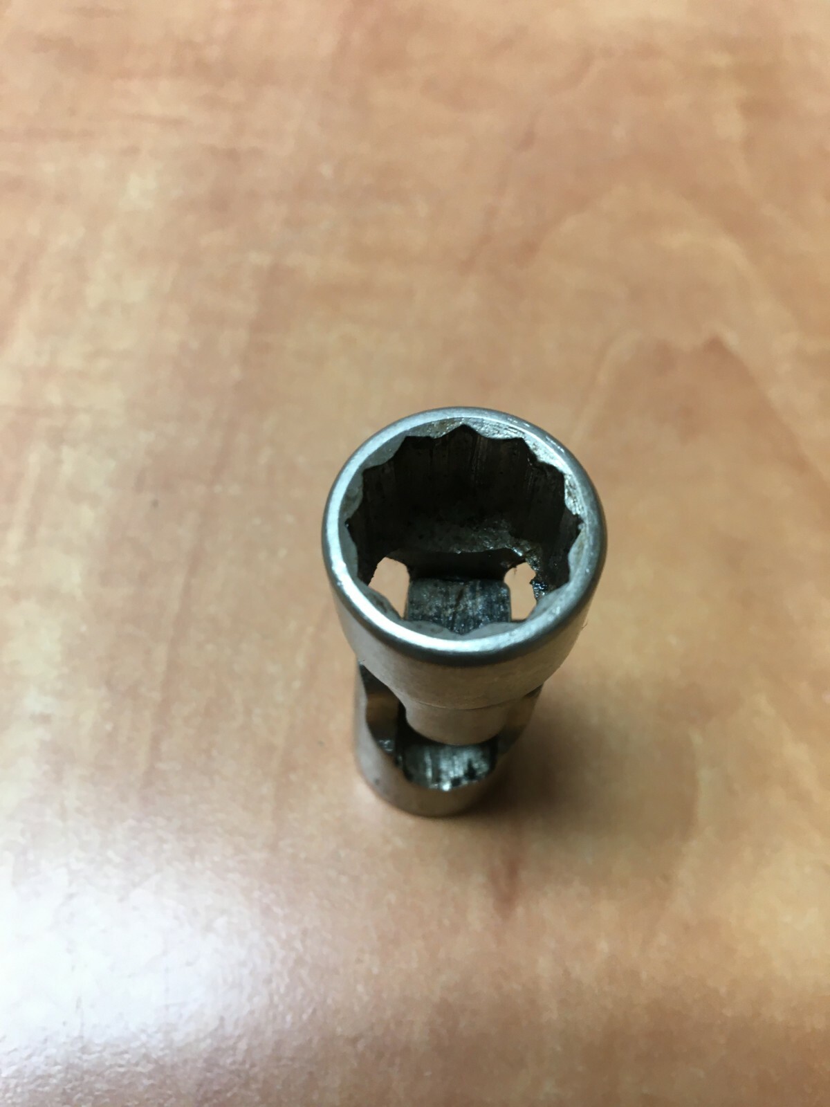 GEDORE 3/8″ Drive 9/16″ 12-point SAE Swivel Universal Socket Germany