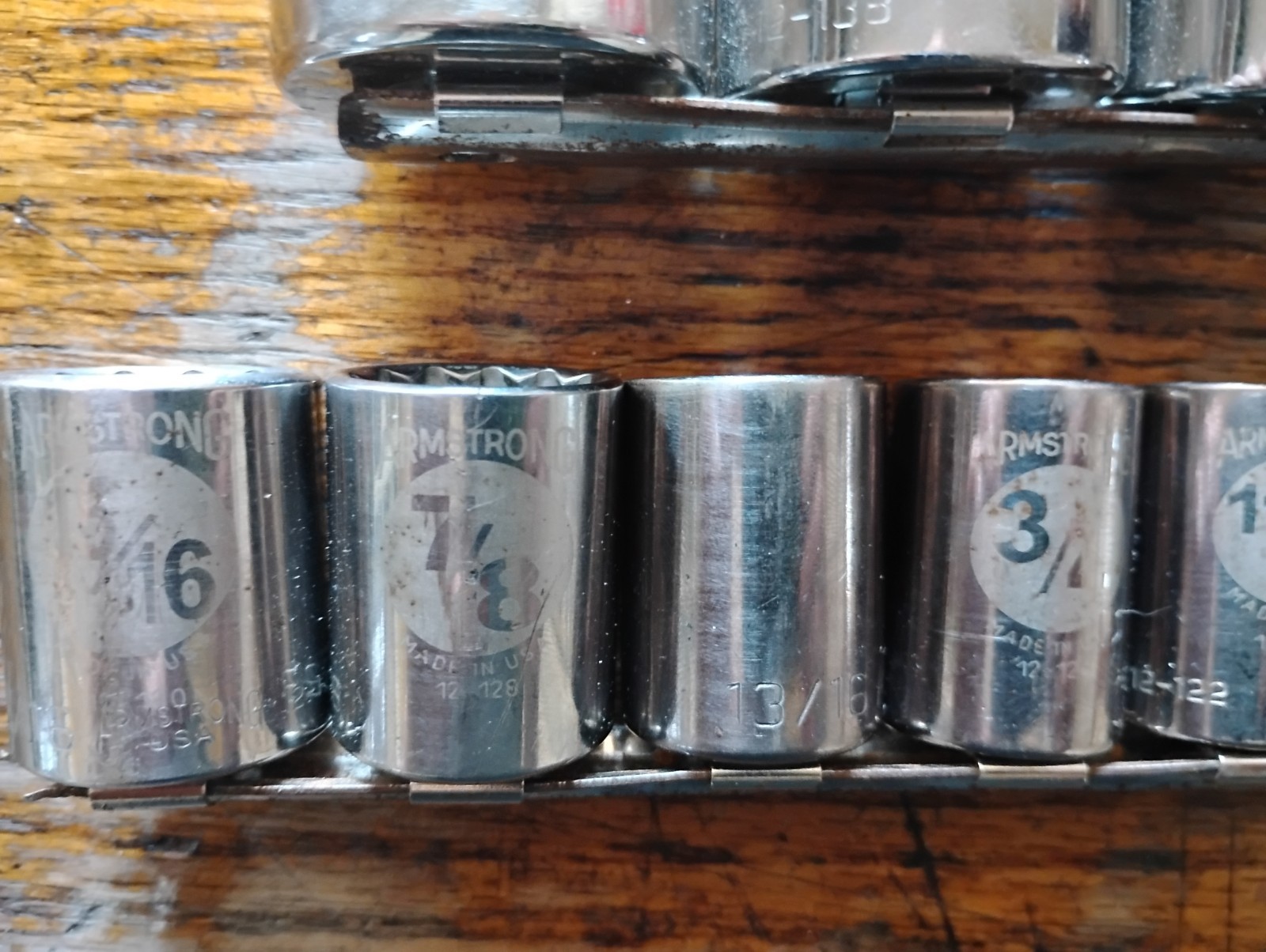 Armstrong 12 Point 1/2″ Drive 15 Piece Socket Set 3/8” to 1-1/4” Made in USA