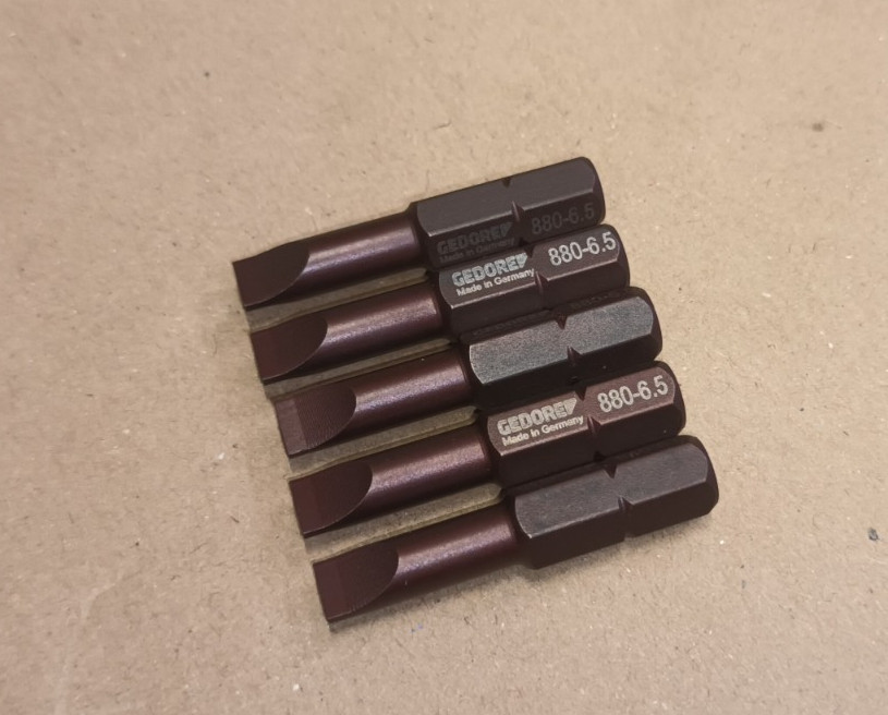 (5 pack) GEDORE 880 6.5mm Flat Slotted 5/16″ Drive Screwdriver Bit Red Finish