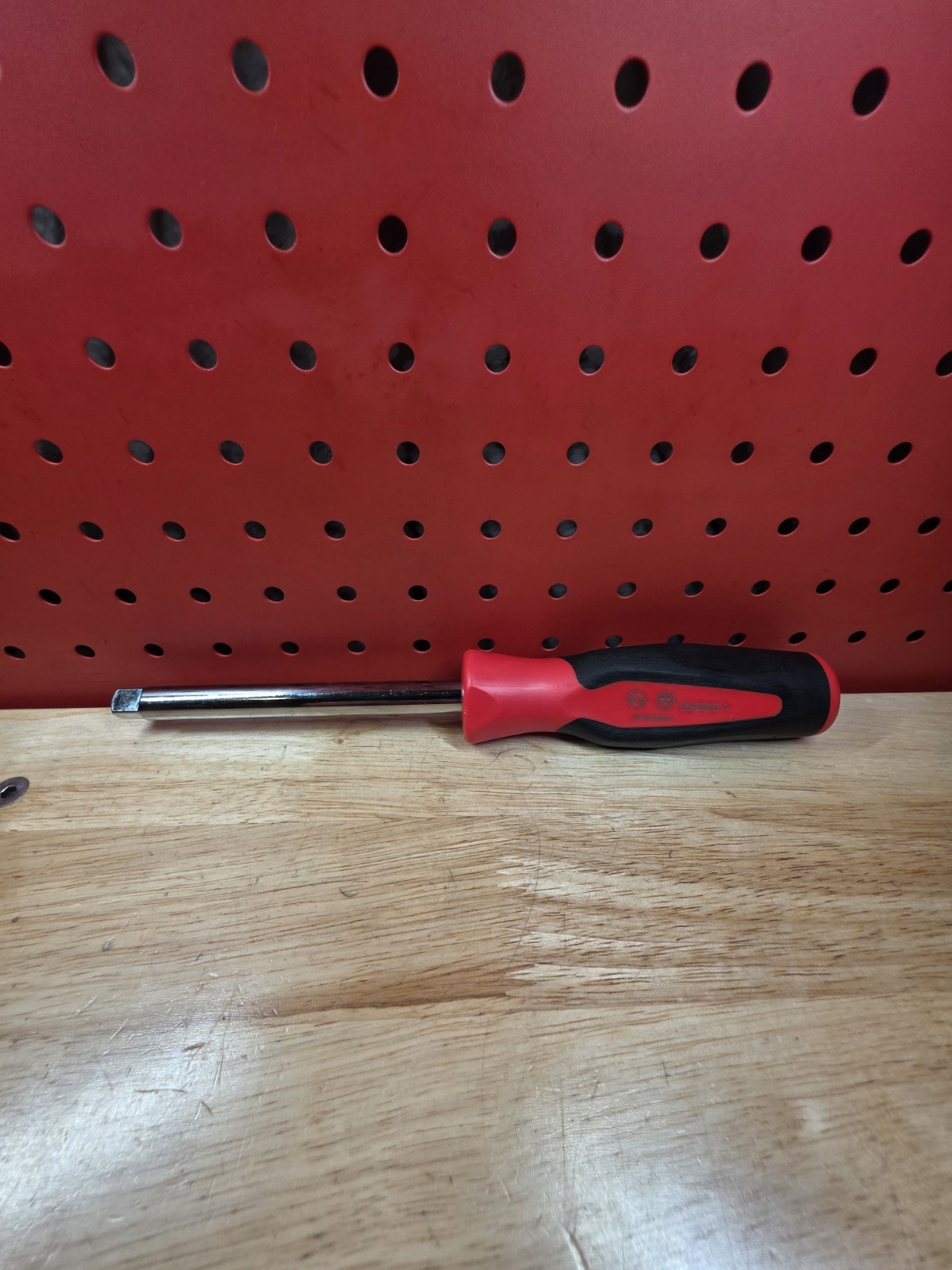 Snap-on Tools SGF50B LIGHTLY USED RED 3/8″ Drive Soft Grip Standard Shank Driver