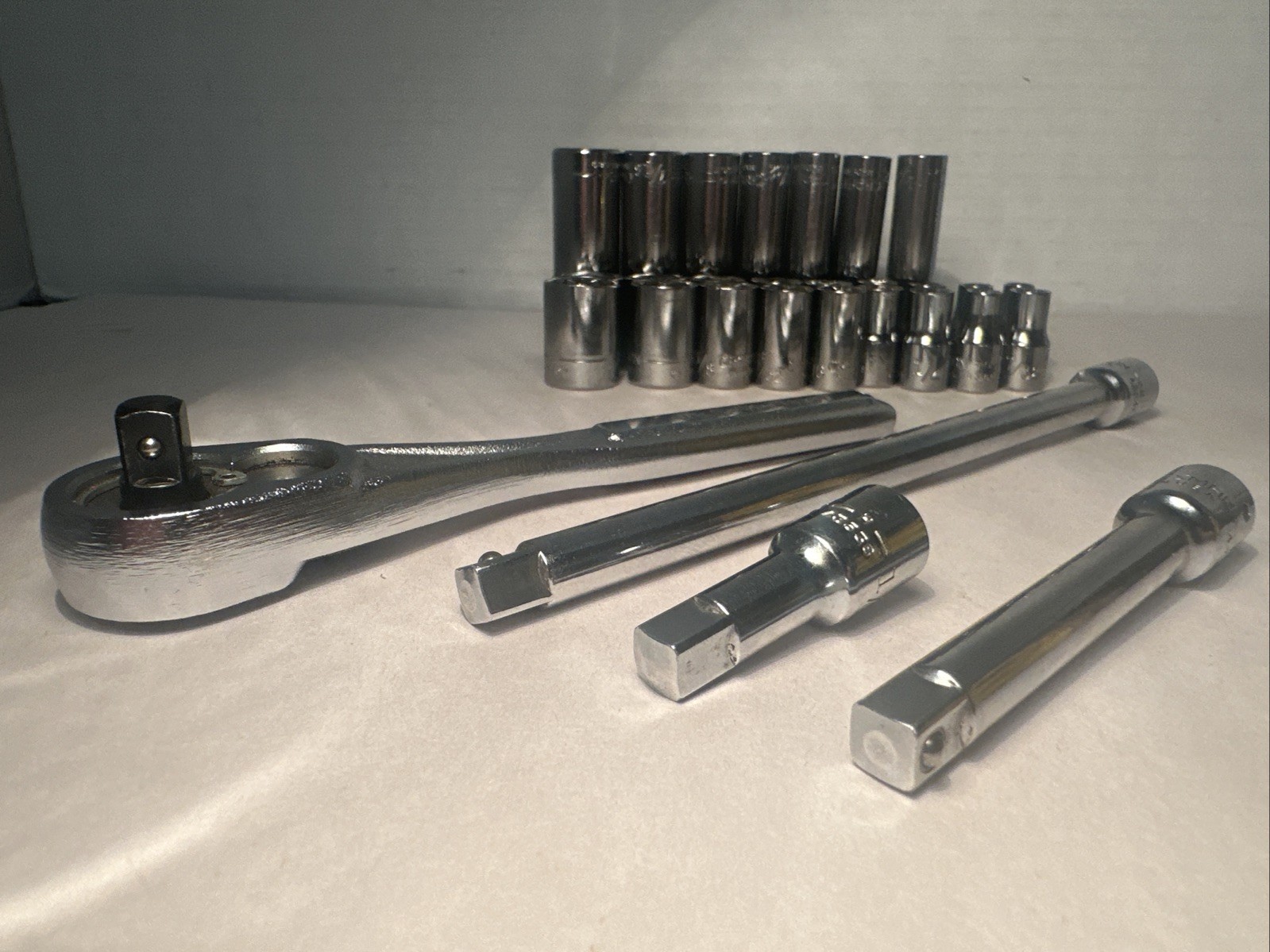 Craftsman 29 Piece SAE 1/4” Drive Set w/Ratchet , 6 & 12 point sockets &more USA