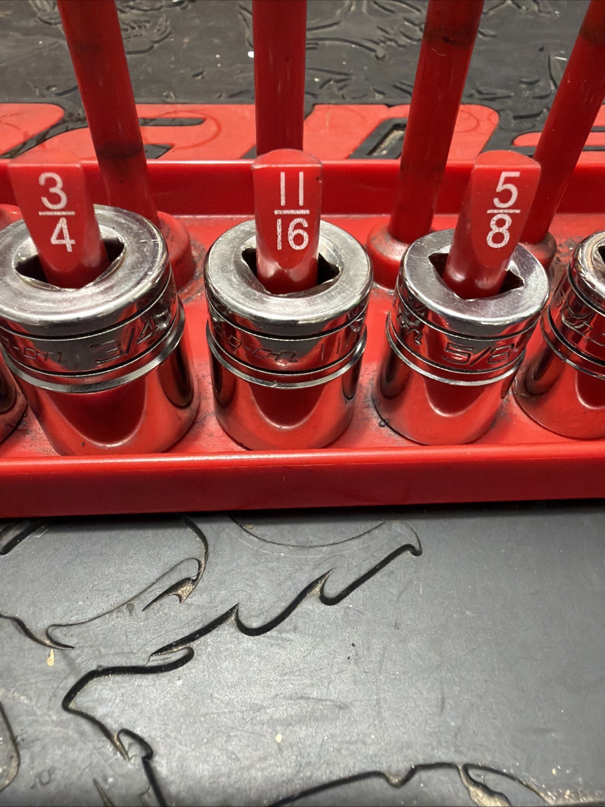 Snap-On USA 12-Pc. 1/4″-15/16″ 3/8″Drive 6-Point Shallow Socket Set Free Shippin