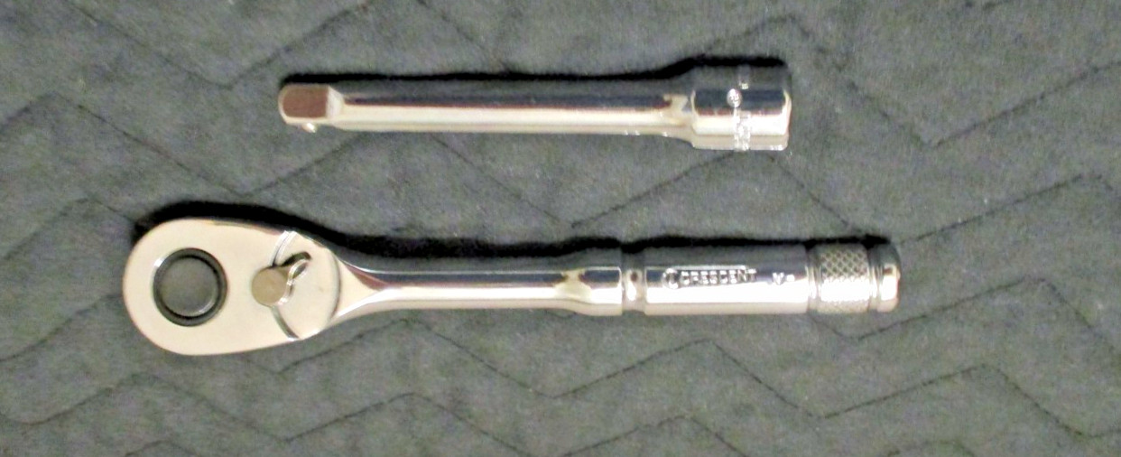 CRESCENT 1/4″ Ratchet «V» Quick Release Tear Drop Ratchet + Matching Extension