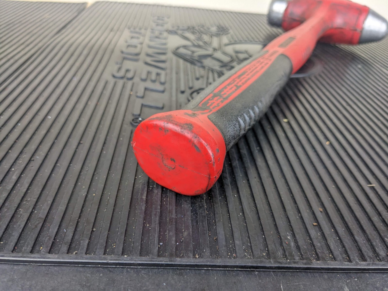 #bc022 Snap On HBBD40 RED 40 oz Ball Peen Soft Grip Dead Blow Hammer