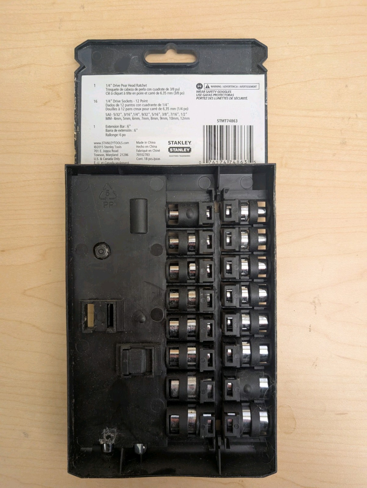 Stanley 18-Piece 1/4″ Drive SAE & Metric Socket Set – Complete