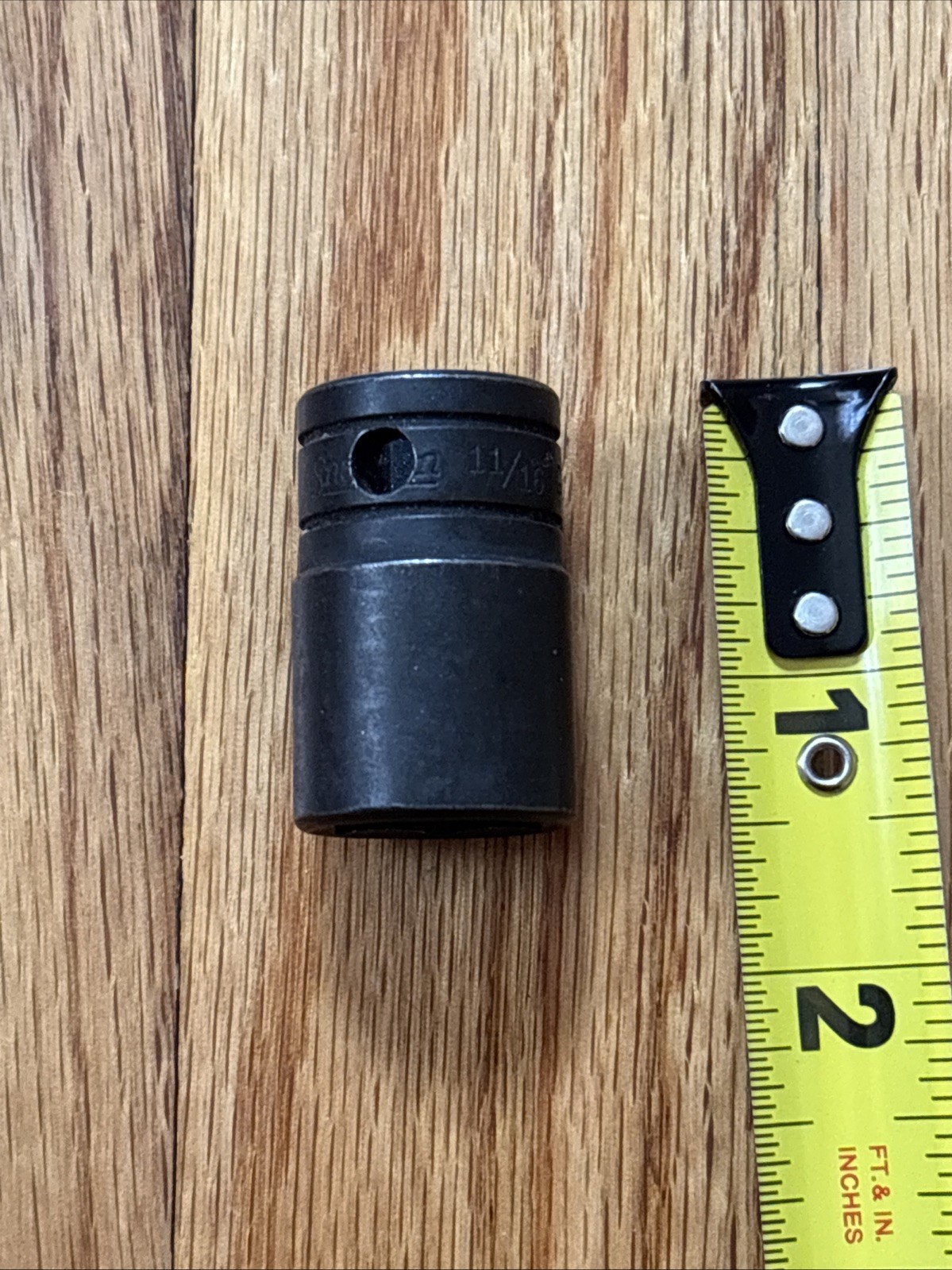 Snap-On GTW221, 1/2″ Dr. 11/16″ Socket, Shallow, 6Pt. *Black Industrial Finish*