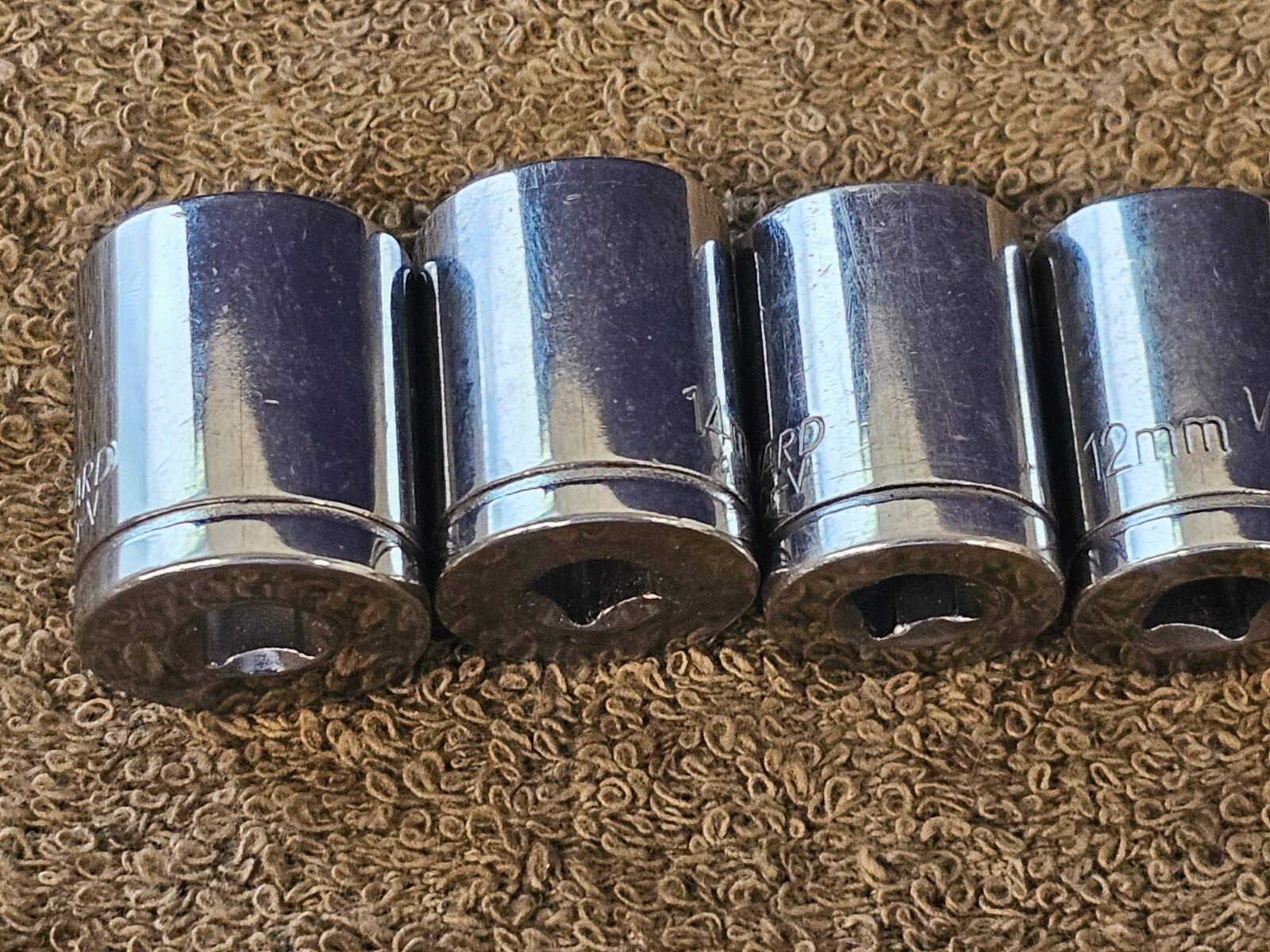 15 Westward Sockets 1/4 Drive 15 14 13 12 11 10 9 8 7 6 5.5 Adapter Metric Set