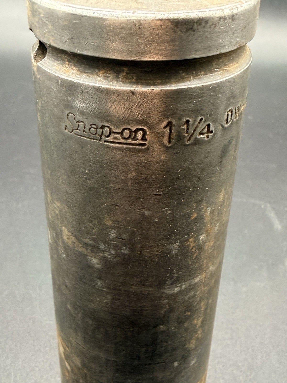 Snap-On Tools DW402A Impact Dayton 1-1/4″ Lug Nut Socket 3/4” Drive