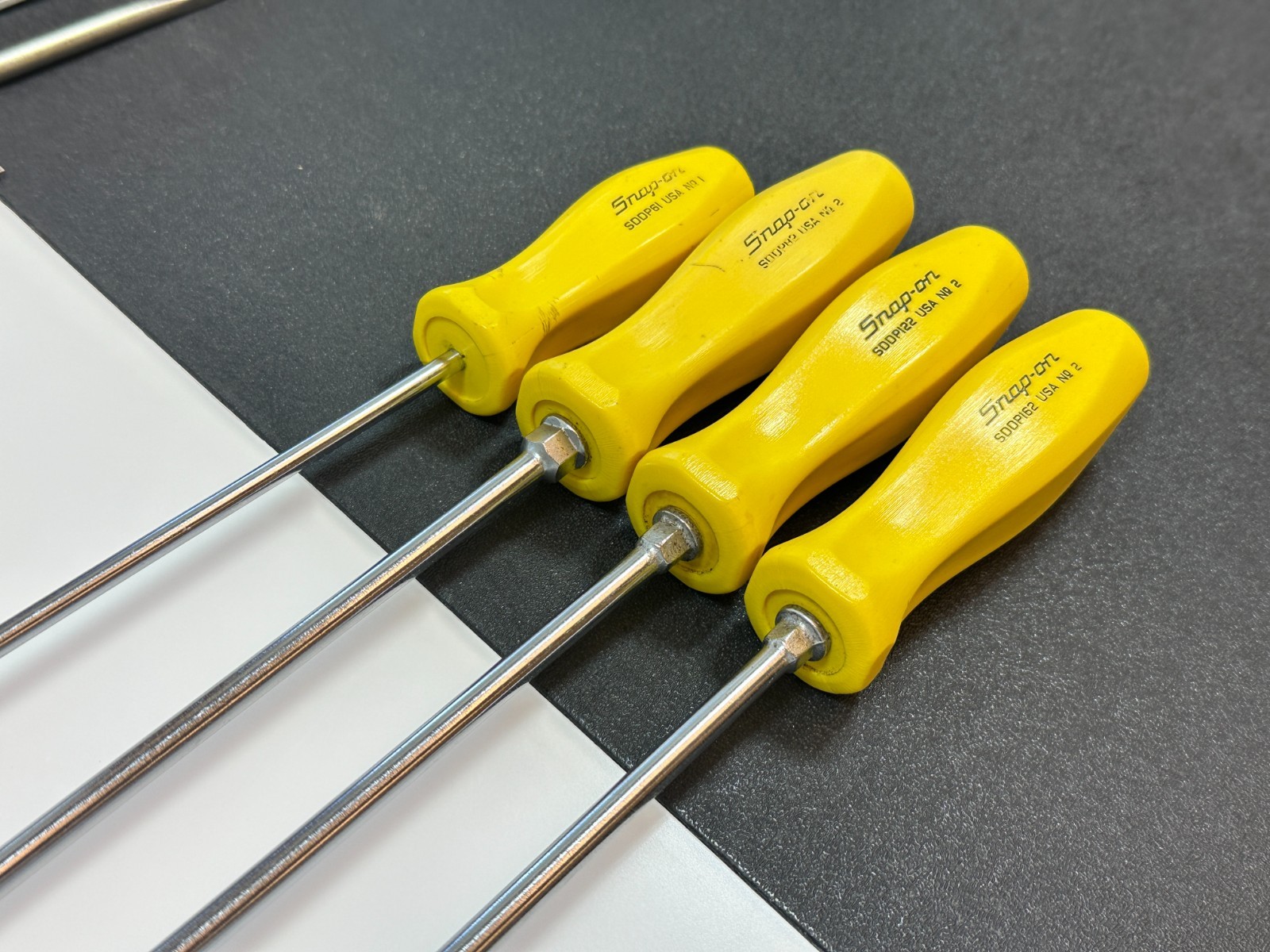 🇺🇸 Snap-on Tools USA 8pc Classic Yellow Hard Handle Cabinet XL Screwdriver Set