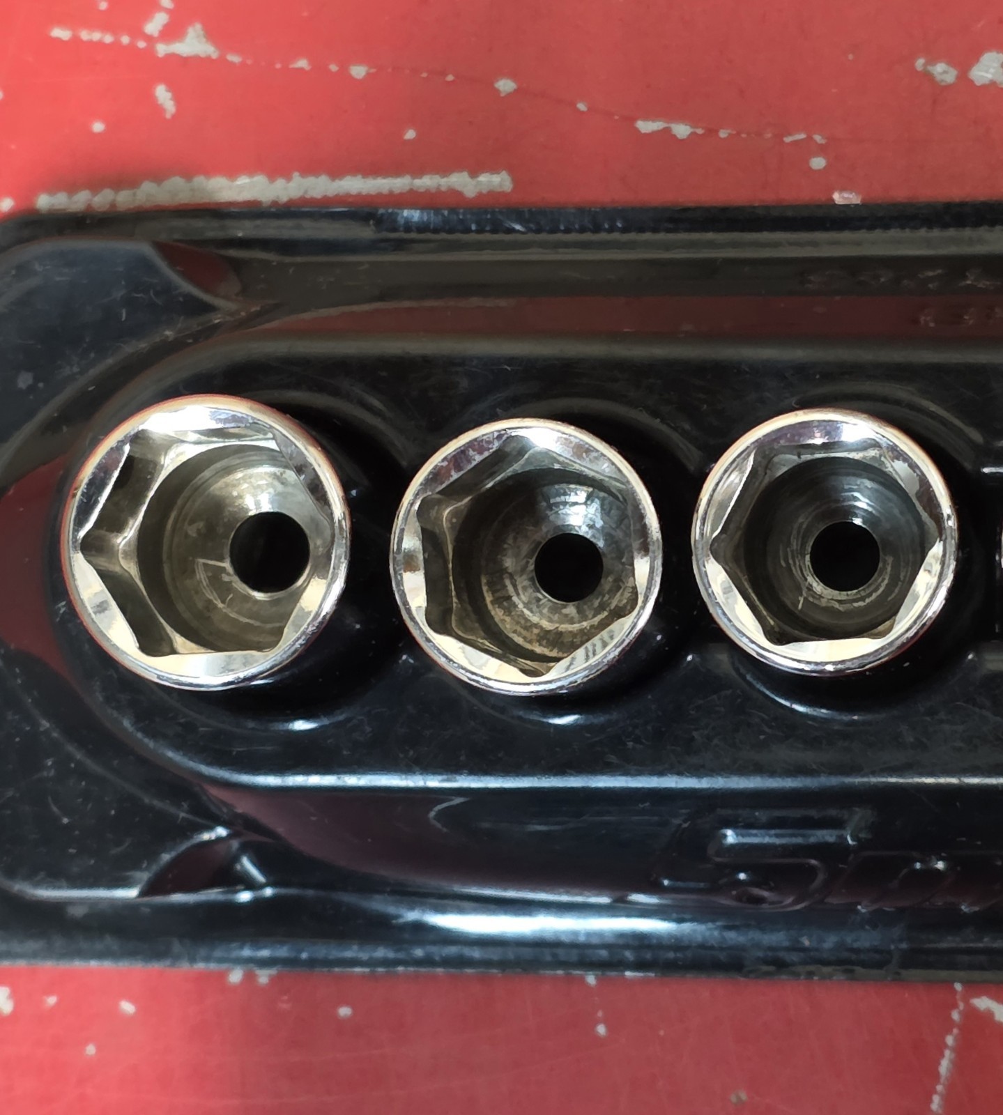 Snap-on 12 Piece Metric 1/4″ Drive Semi-Deep Socket Set 5mm – 15mm 6pt 112TMMSY