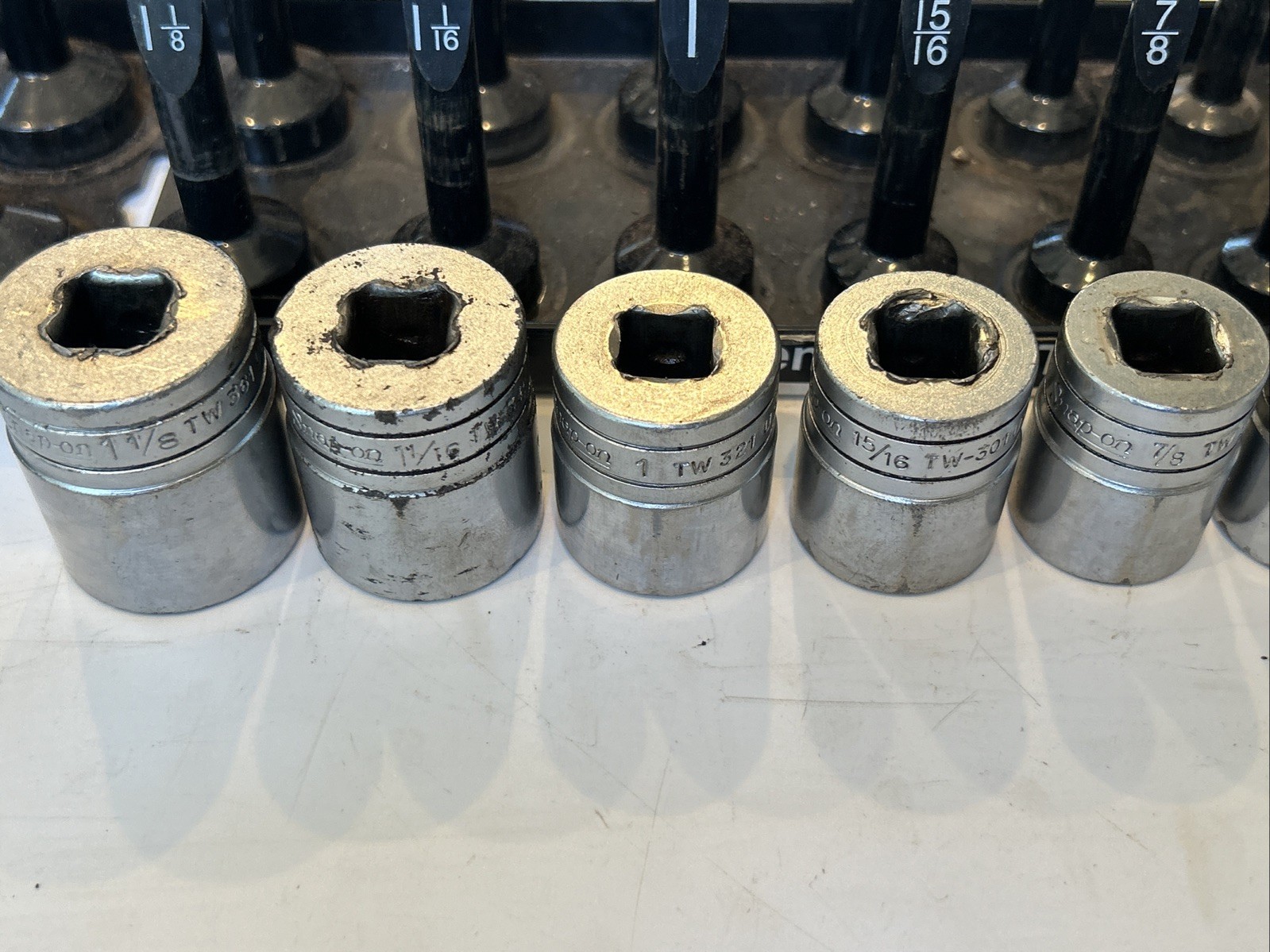 Snap-On 313TWYA 12pc SAE 1/2″ Drive Shallow 6pt Socket Set 1-1/8″ – 7/16″