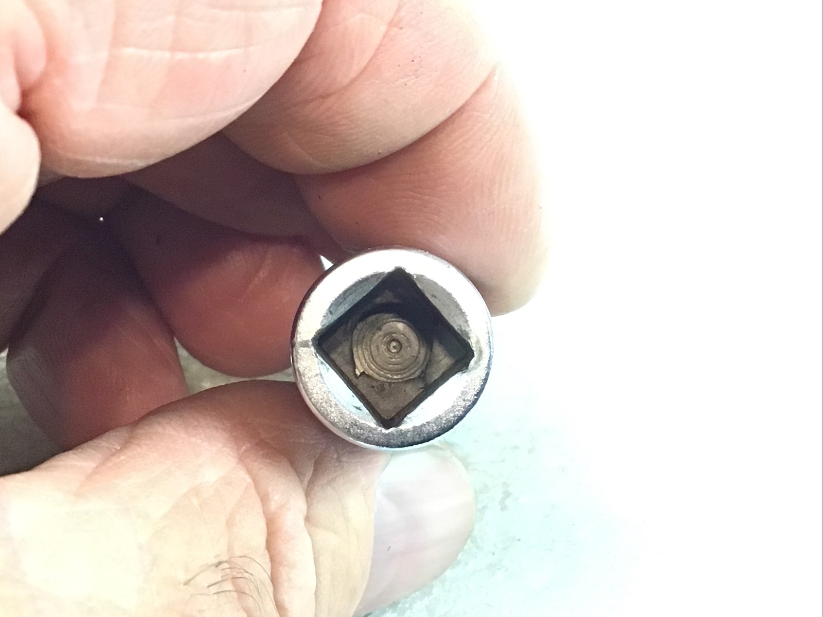 Snap On#FSUM12- 12 mm,Metric, Chrome, 3/8″Dr., 6Pt., Swivel,Universal Socket-USA