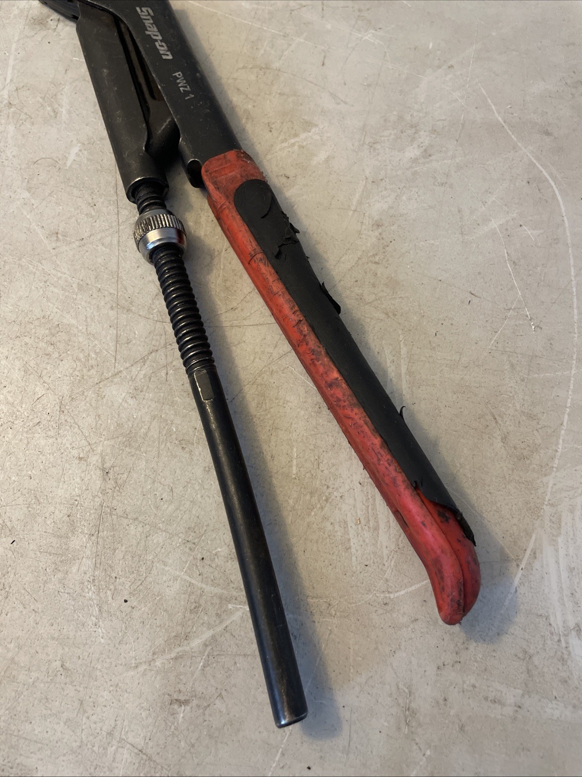 Snap On Soft Grip Adjustable Pliers Wrench PWZ1
