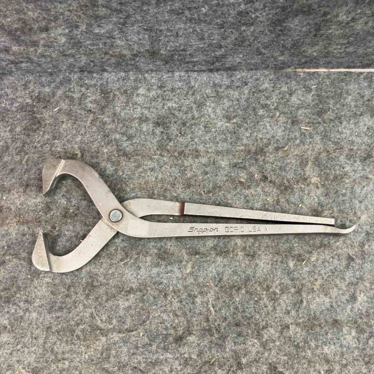 Snap-on GCP10 Hub Cap Dust Cap Removal Pliers Automotive Wheel Bearing Tool