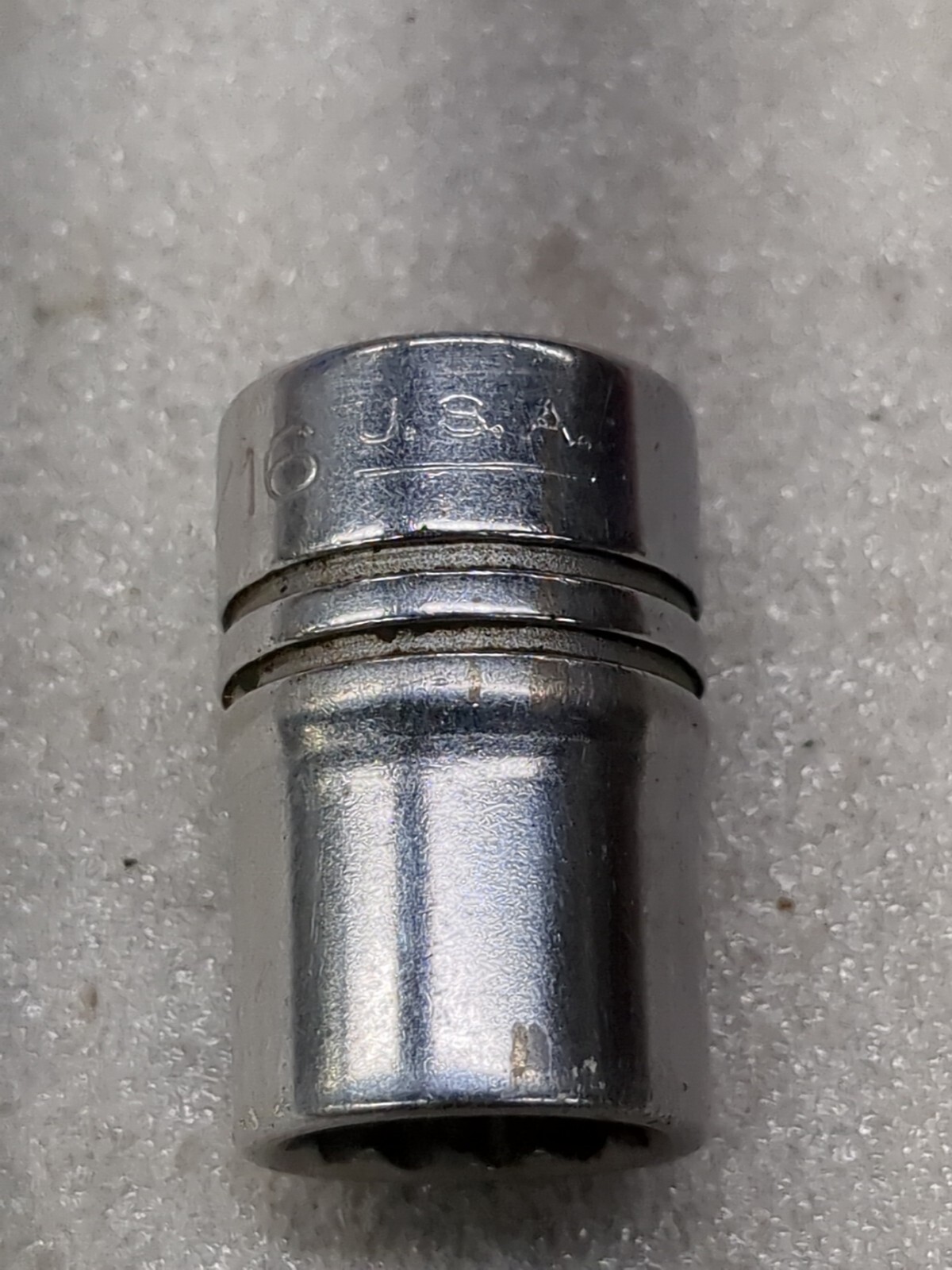 Vintage Indestro 3/8 DRIVE 12 POINT 7/16″ Standard Socket 6214