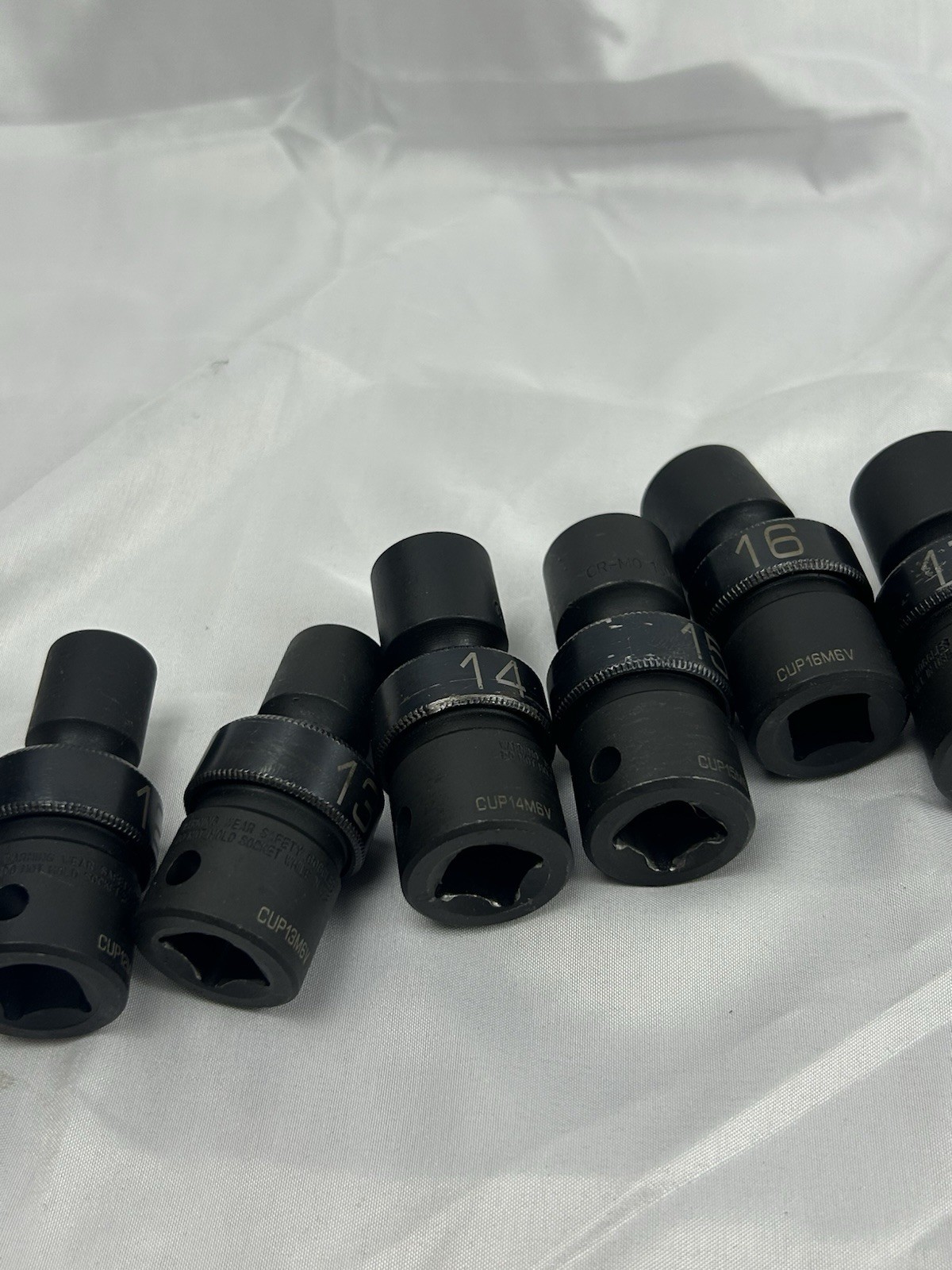 Matco Tools SCUPM136V 13-Piece 1/2″ Metric 6pt ADV Impact Swivel Socket Set