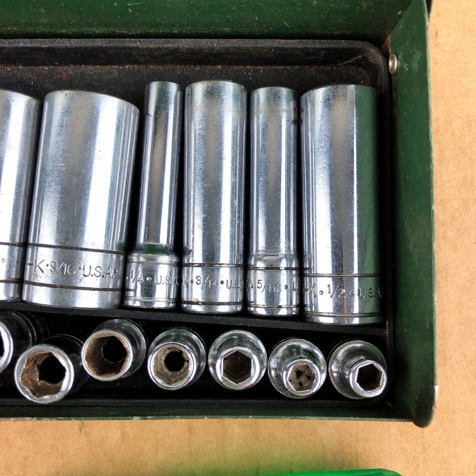 SK Tools 27 Pc Socket Set With Metal Box SAE 1/4″ & 3/8″ Drive Shallow Deep USA