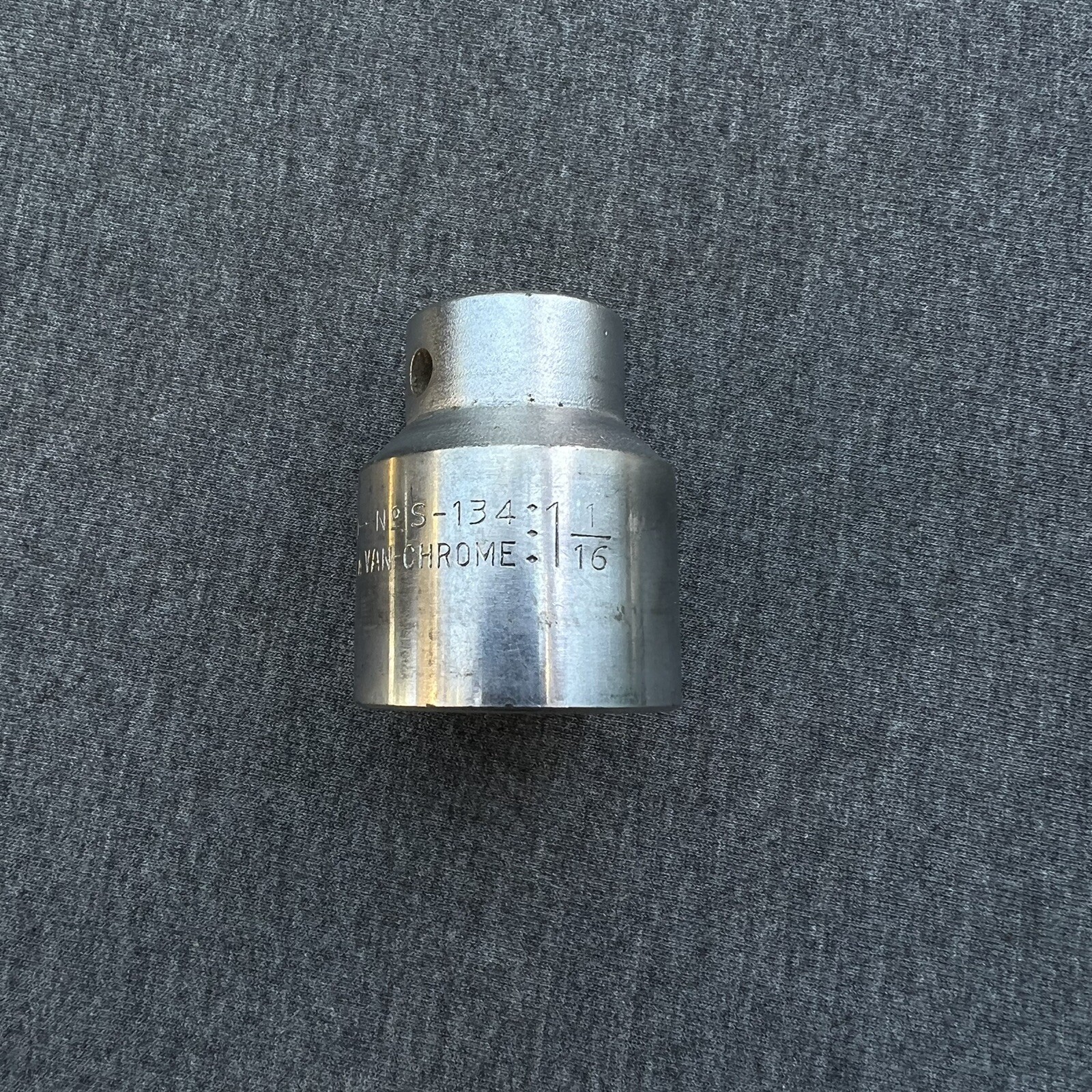 Vintage Herbrand 1/2″ drive 12 Point shallow socket 1-1/16″ S-136 VAN-CHROME USA