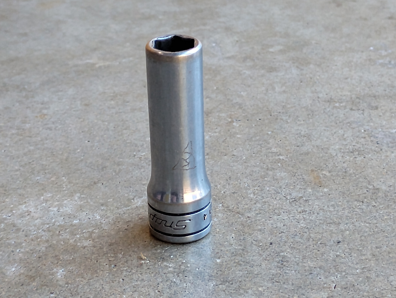 Snap On 3/8″ Drive 3/8″ 6PT Deep Chrome Socket SFS121