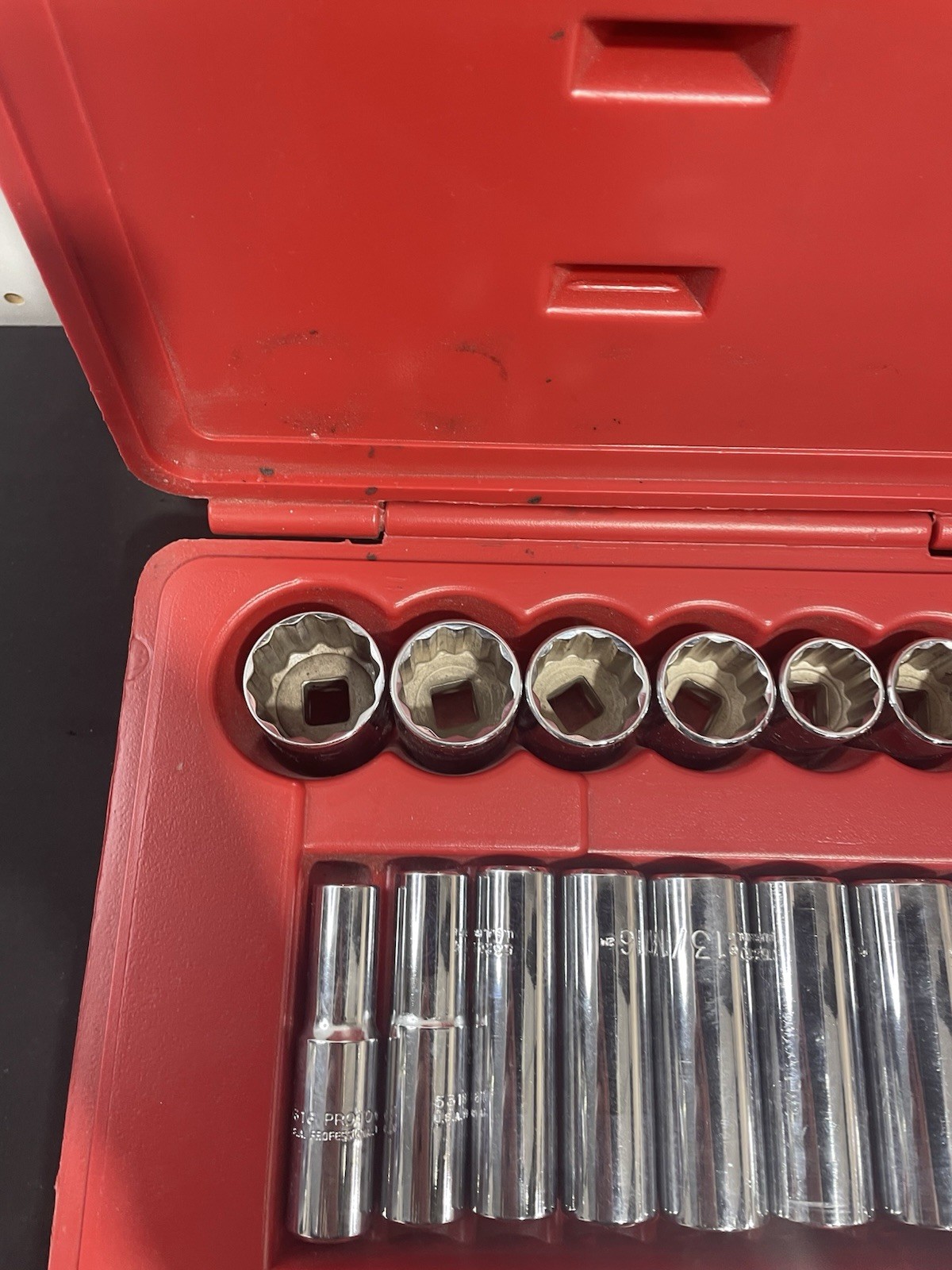 Proto J54126 1/2 Drive 12 Point Socket Set 30 Pc USA Stanley