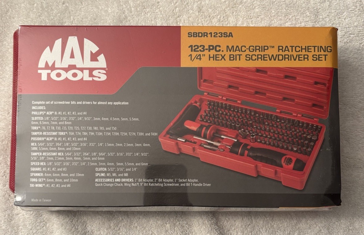 Mac Tools 123 Pc. 1/4” Mac Grip Ratcheting Hex Bit Screwdriver Set w/Case