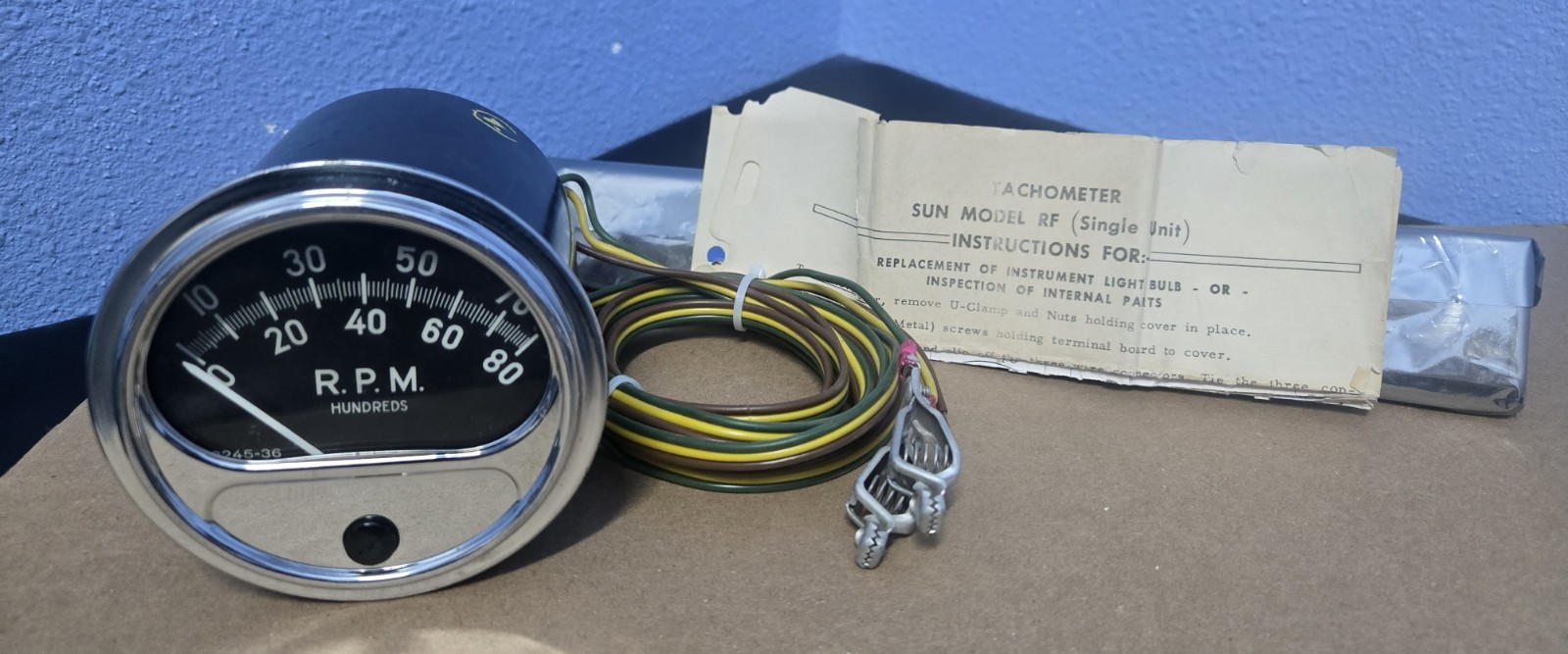 SUN TACHOMETER MODEL RF-1 SINGLE UNIT MAG,V C-1-2 OR 4 C-2 ( NOS )