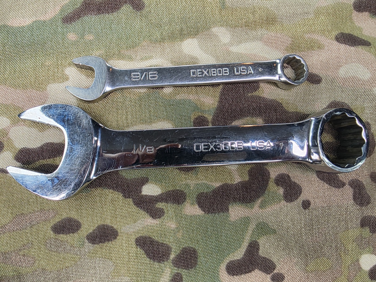 Snap On 1-1/8″ SAE Short Combination Wrench, Part# OEX360B And 9/16″ # OEX180B
