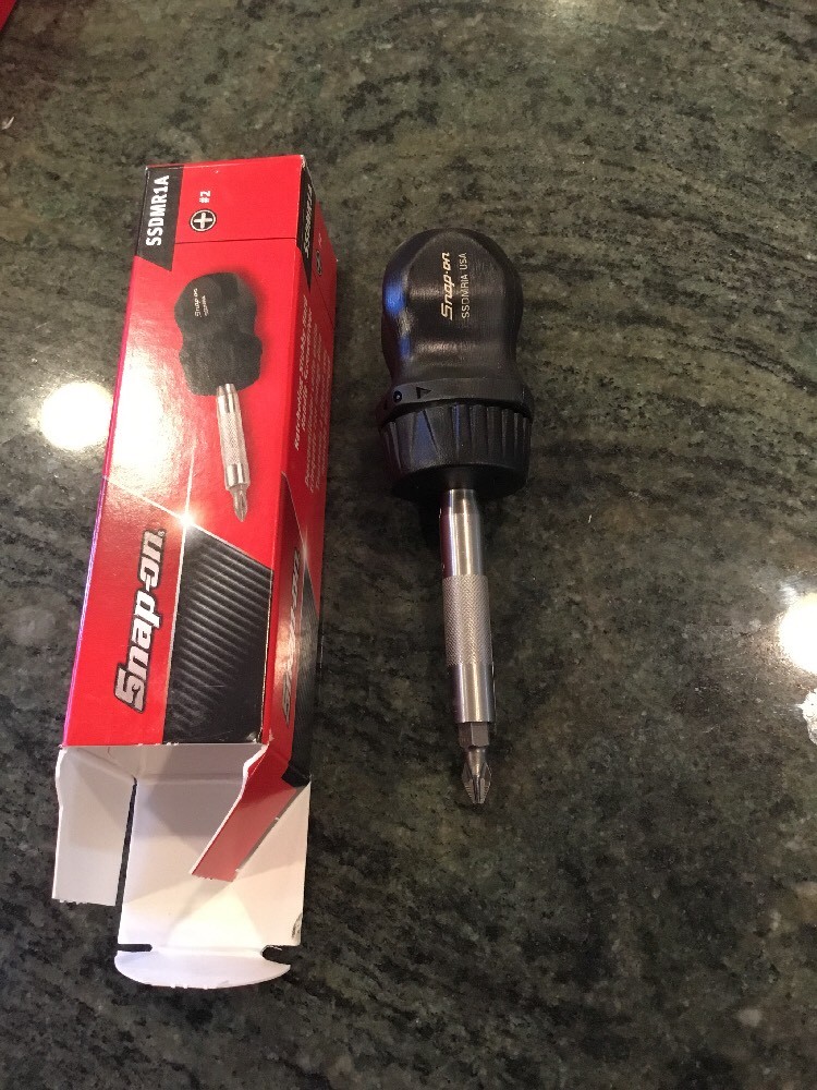 Snap On ssdmr1a ratcheting stubby black hard handle screwdriver with bit