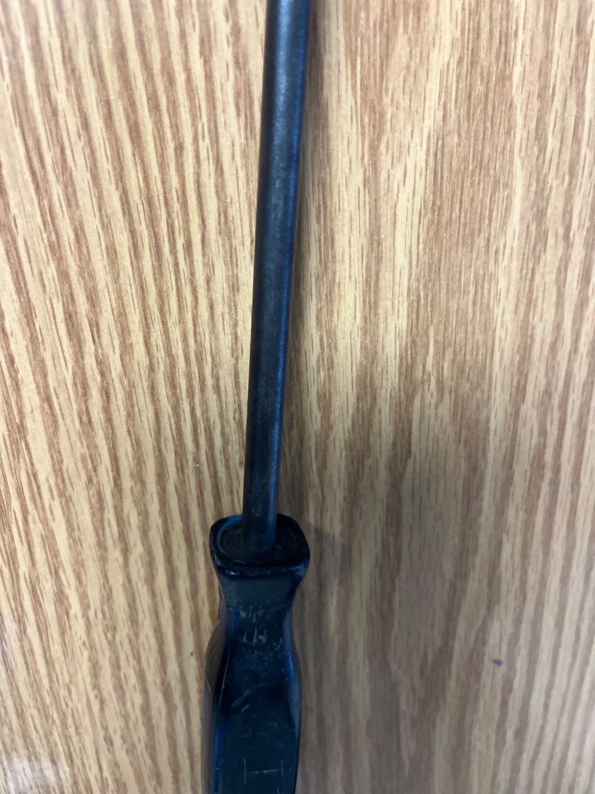 SNAP ON SSD422A – 25.25″ LONG BLACK HANDLE FLAT BLADE SCREWDRIVER – LOC# 272