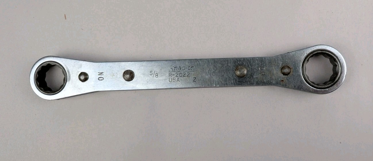 Snap-on R-2022 5/8″ & 11/16″ 12-Point Double Box Ratcheting Wrench USA Tool