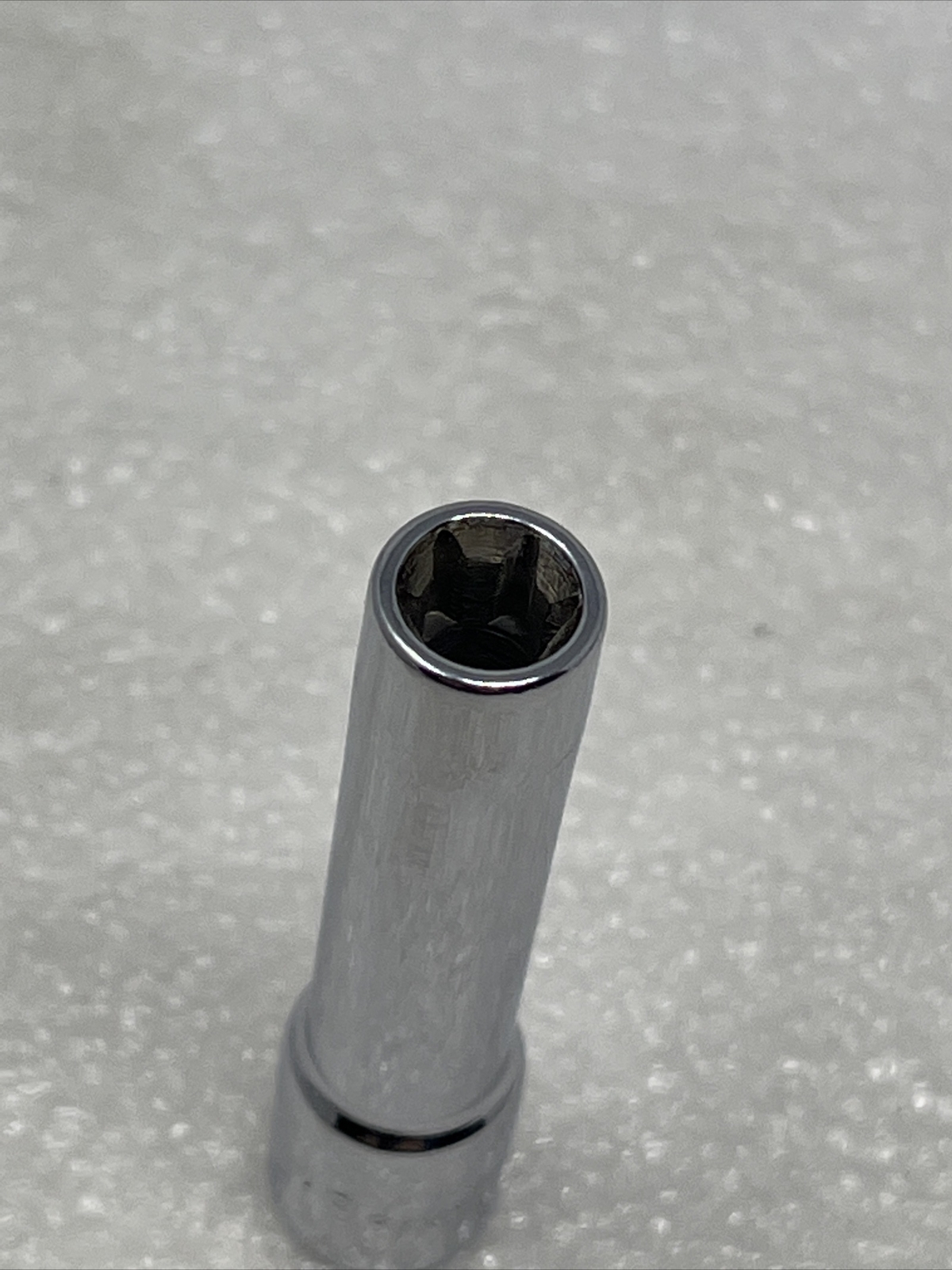 E8 SK Hand Tools 44958, 1/4″ Drive Metric Deep Female Inverted Torx Socket, USA