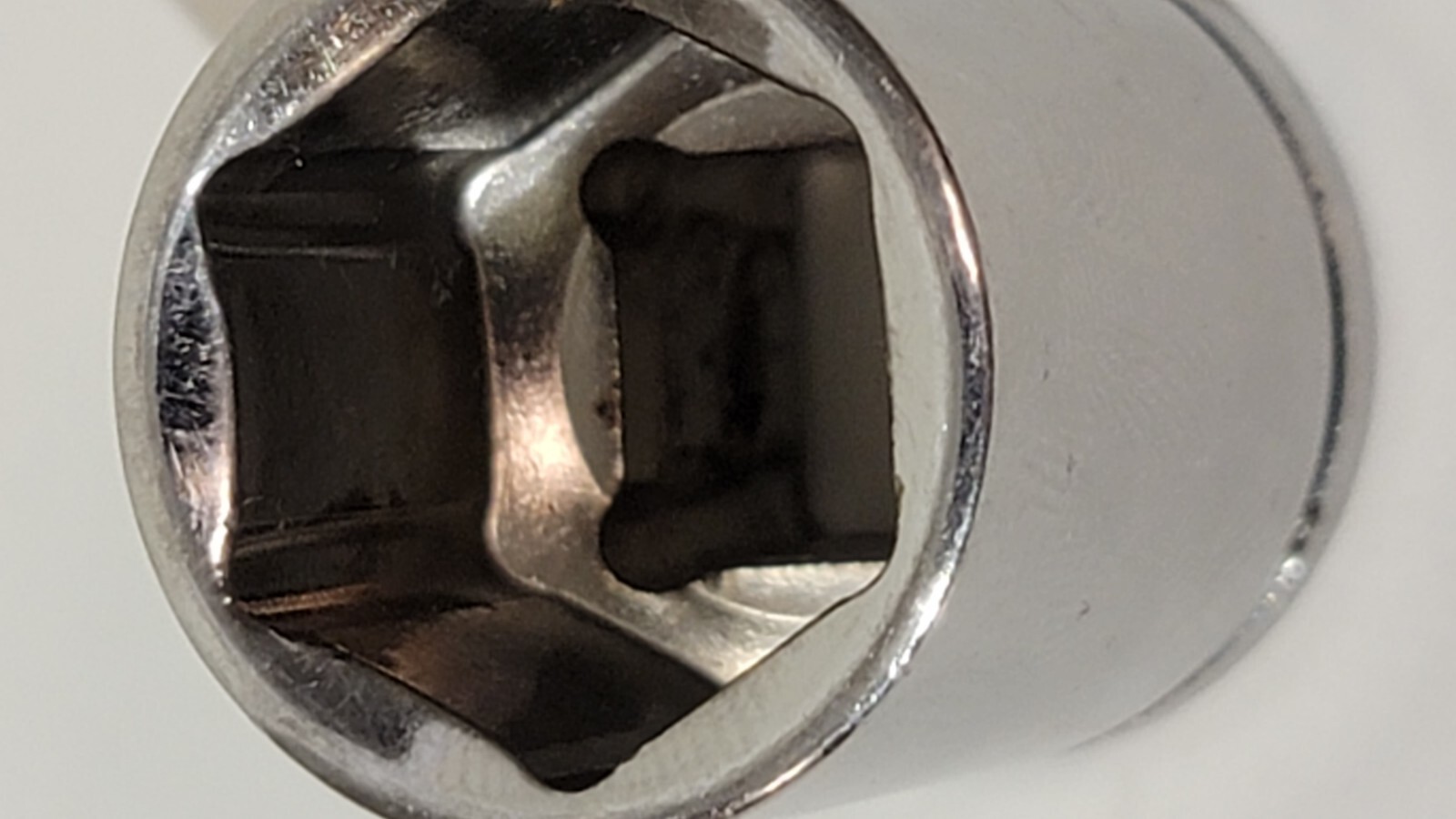 BLUE-POINT 11/16″ SAE SOCKET 3/8″ DRIVE 6 POINT *BLPS381116* USA
