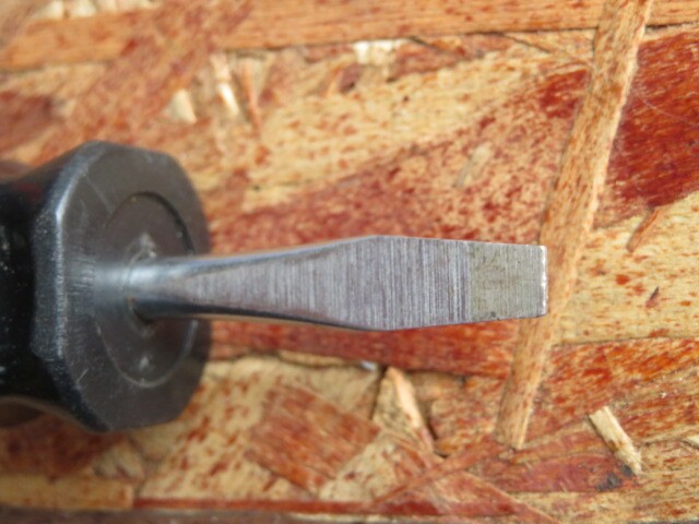 Vintage Logo Snap-on Flathead Screwdriver SDD1