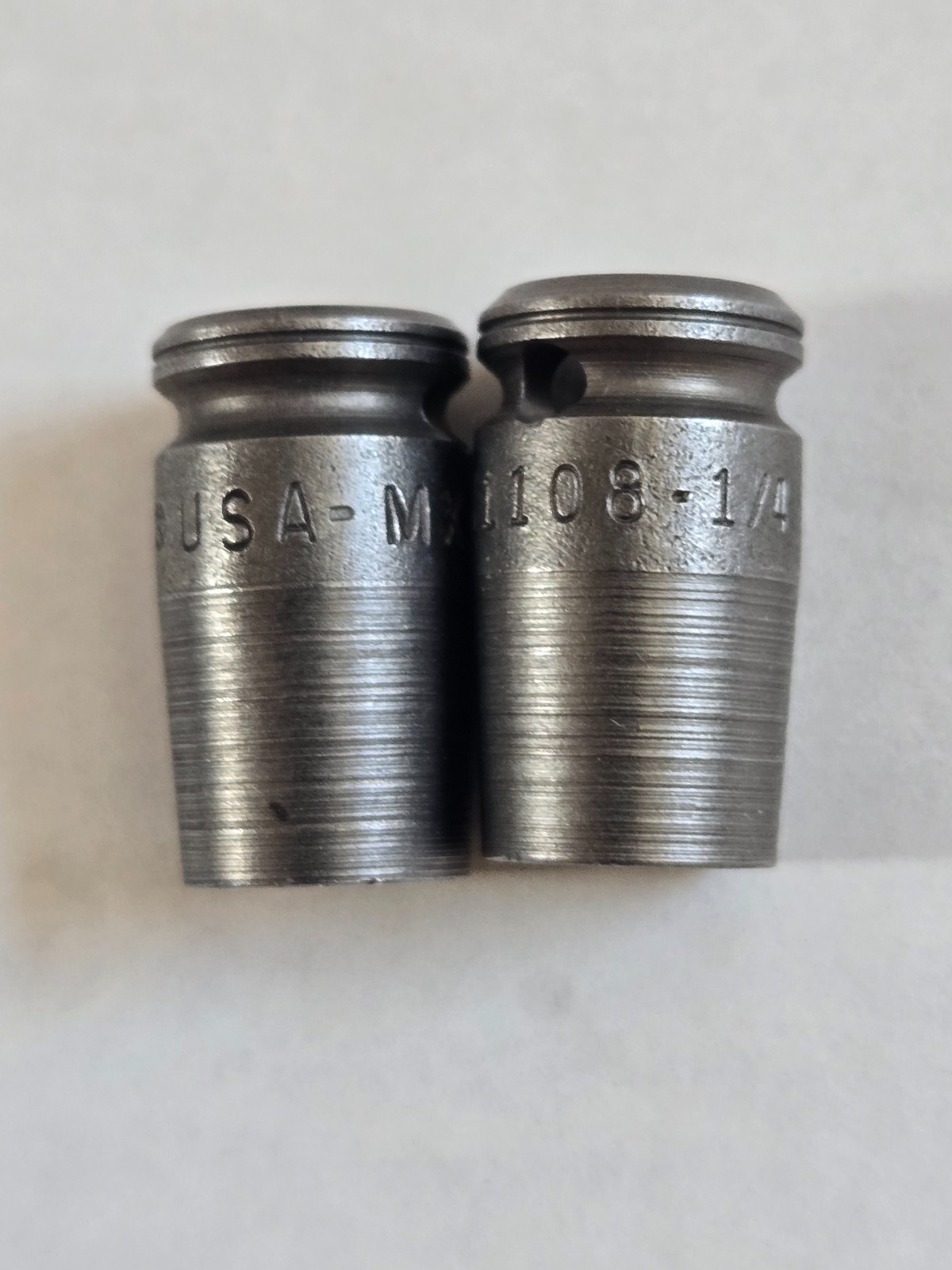 SET OF 2 APEX MX-1108-1/4, MAGNETIC 1/4″ DRIVE, 6-POINT 1/4″ SOCKET